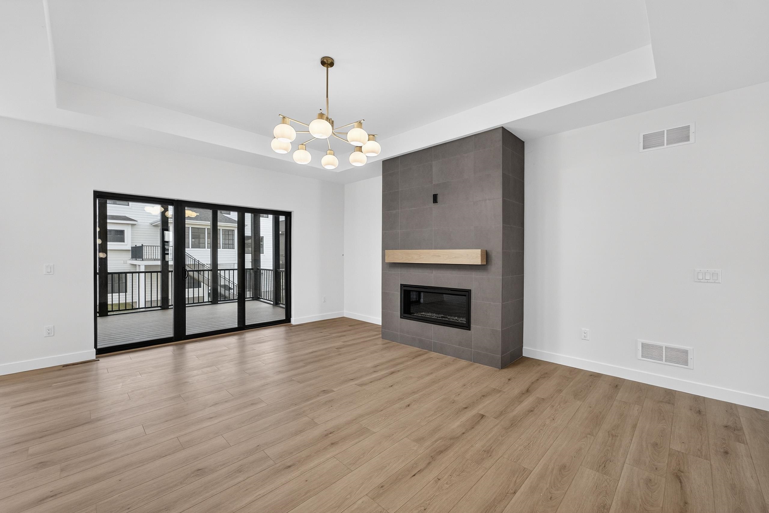 6249 Ronald Reagan Drive