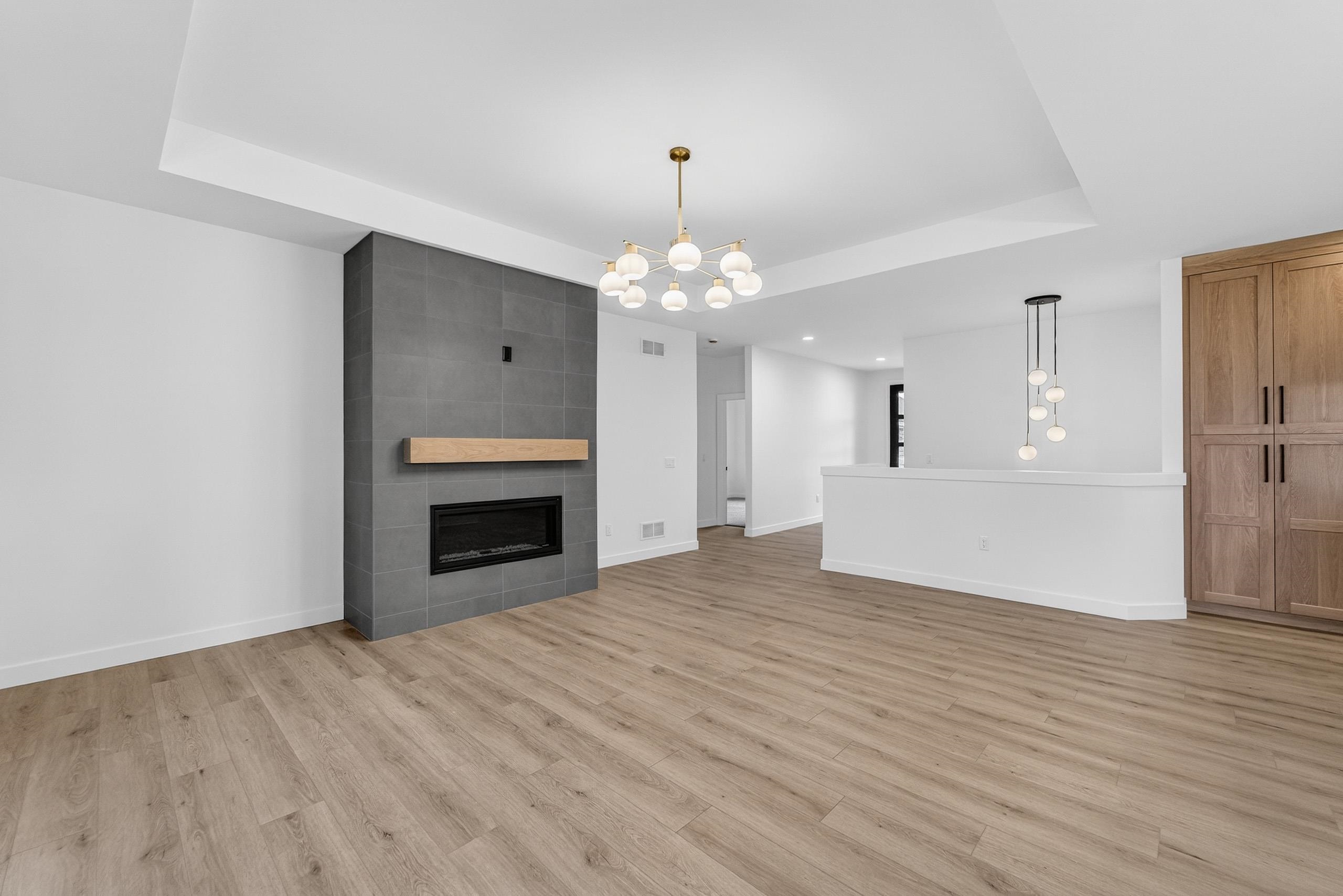 6249 Ronald Reagan Drive