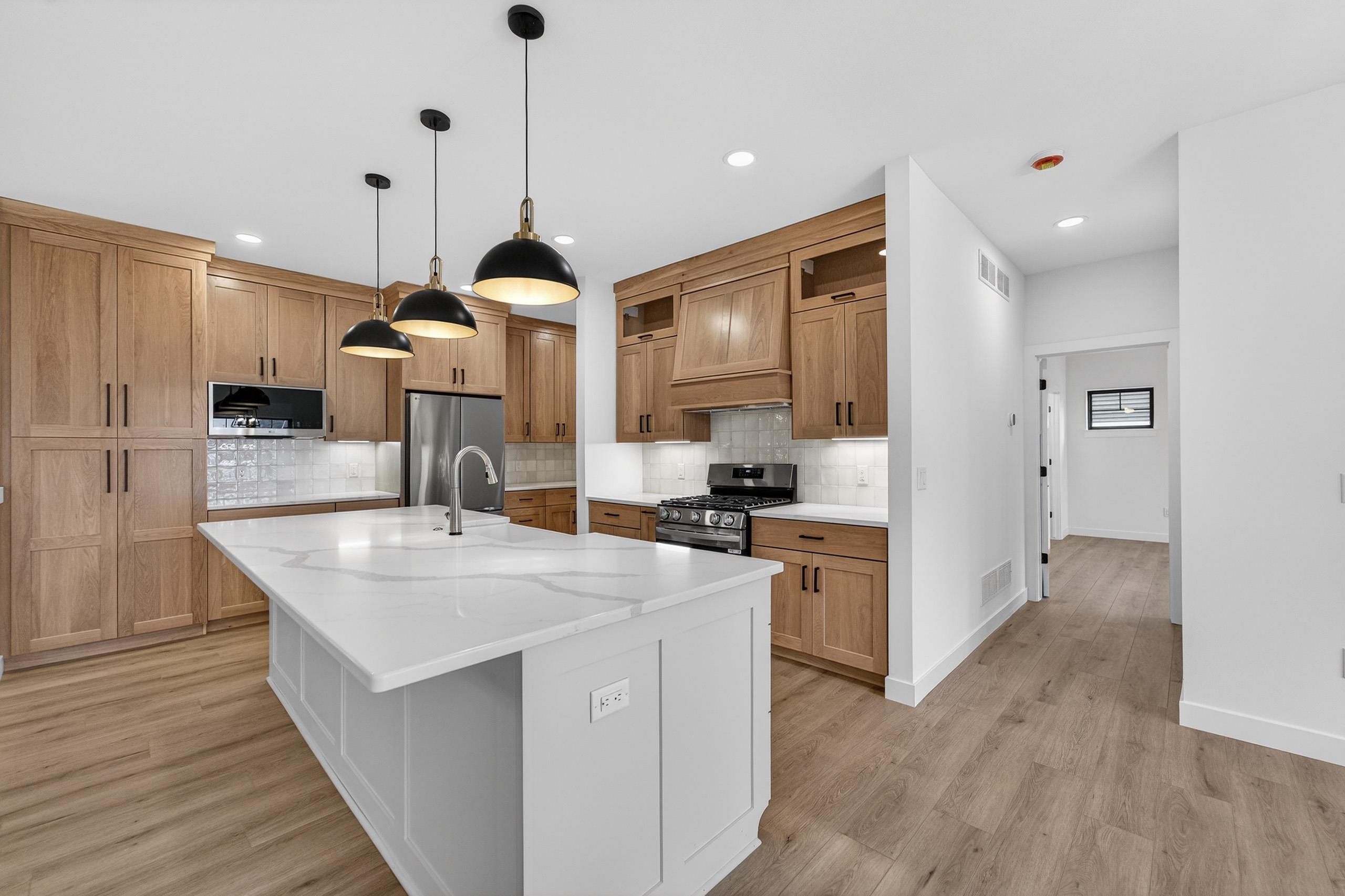 6249 Ronald Reagan Drive