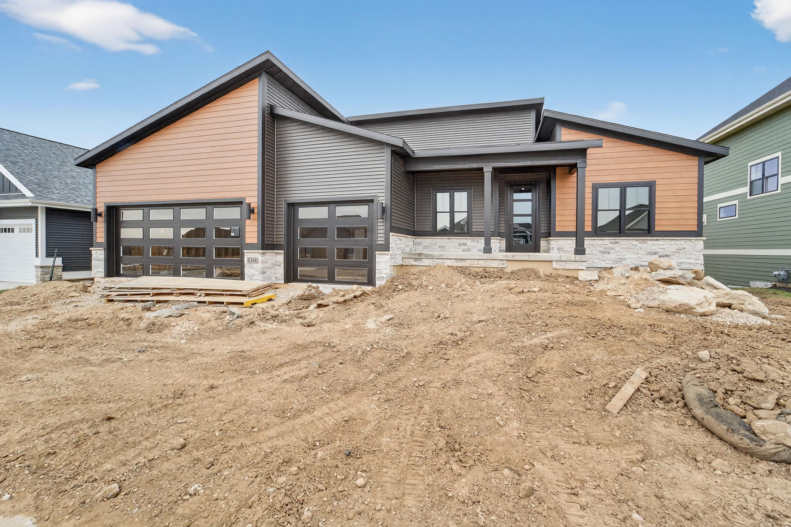 6249 Ronald Reagan Drive