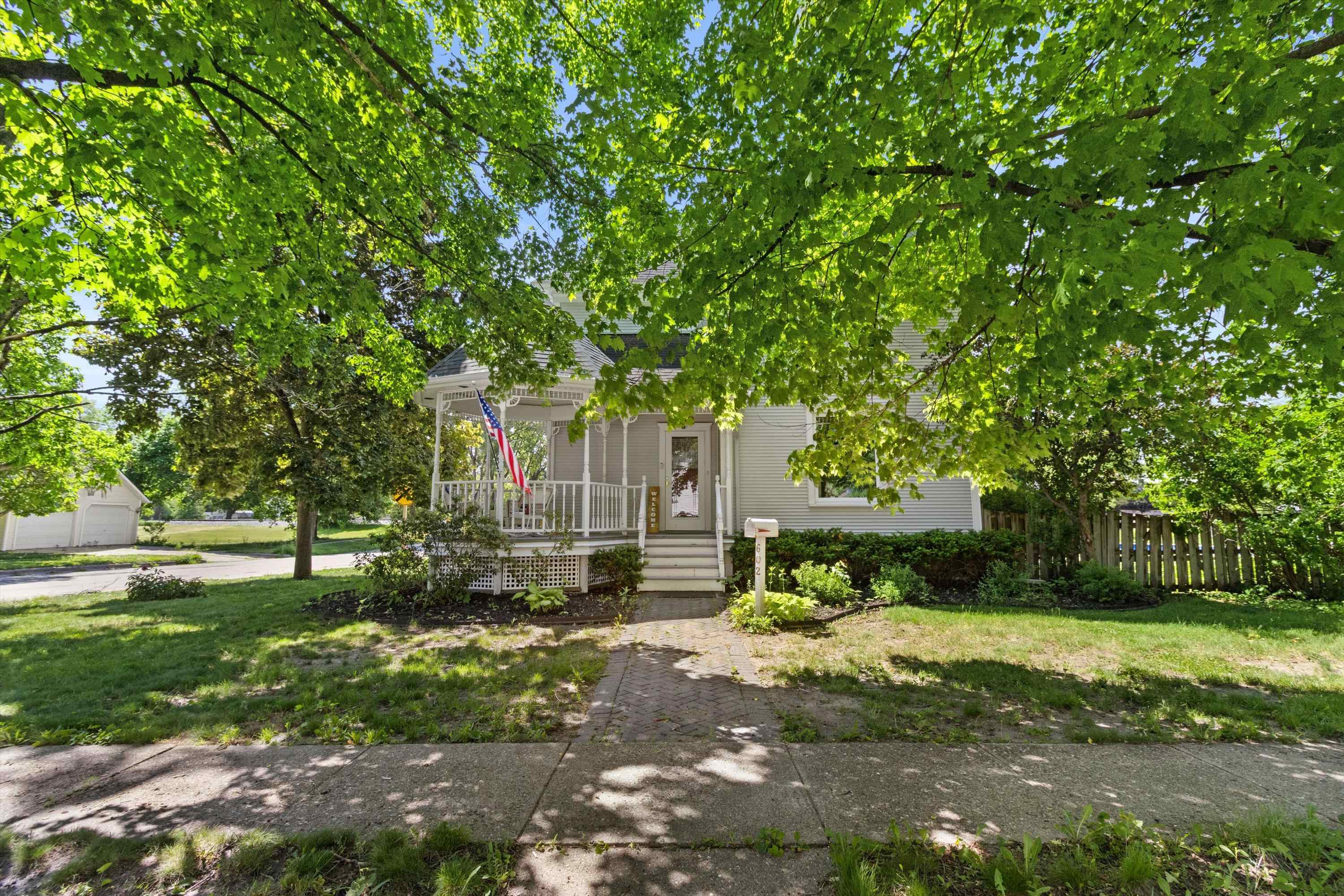 602 E Exchange Street