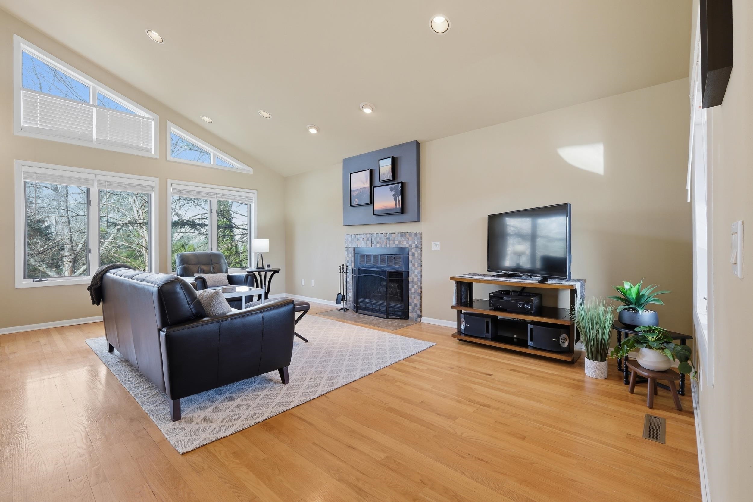 34 Maple View Court