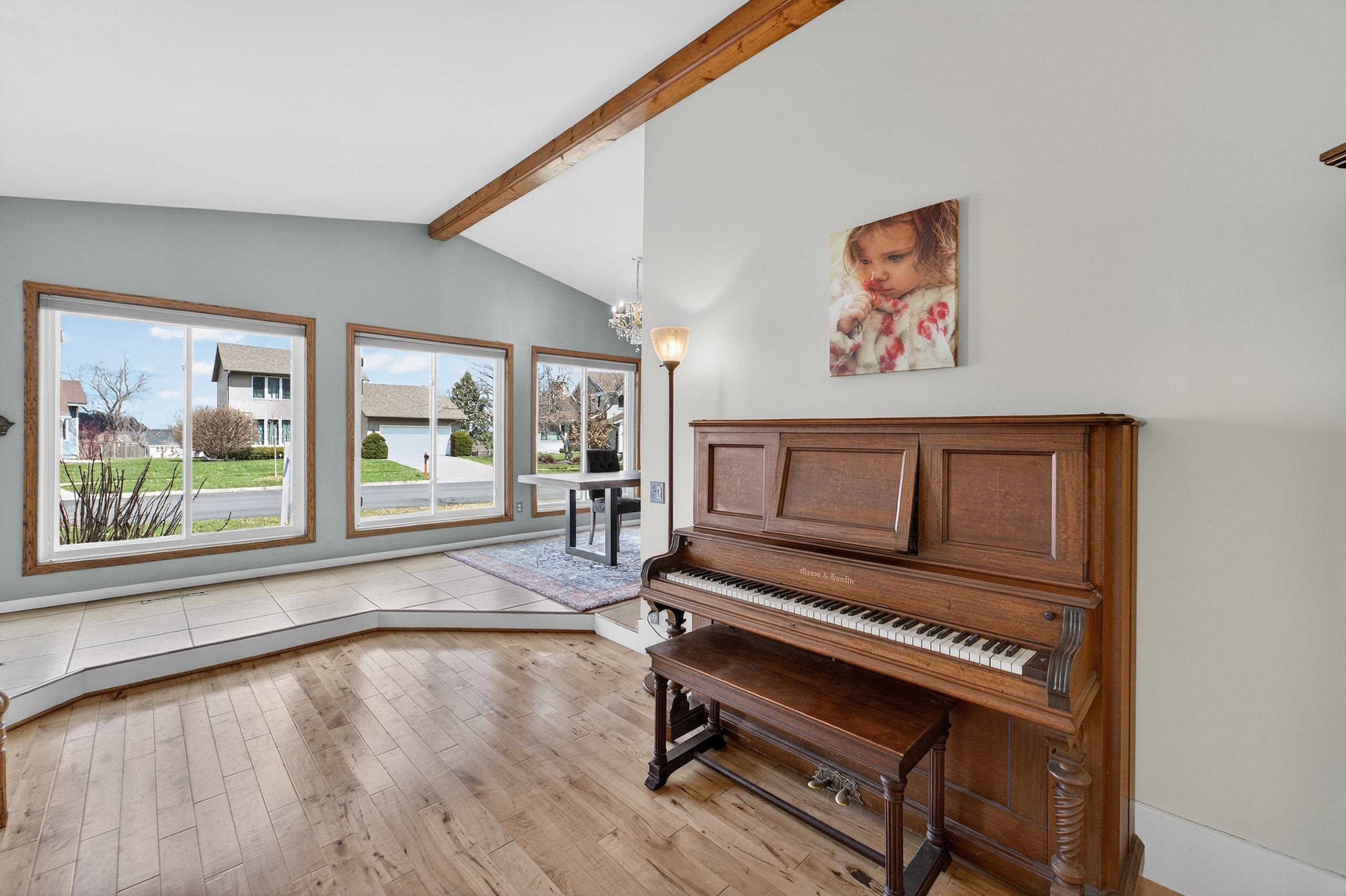 7115 Spring Hill Drive