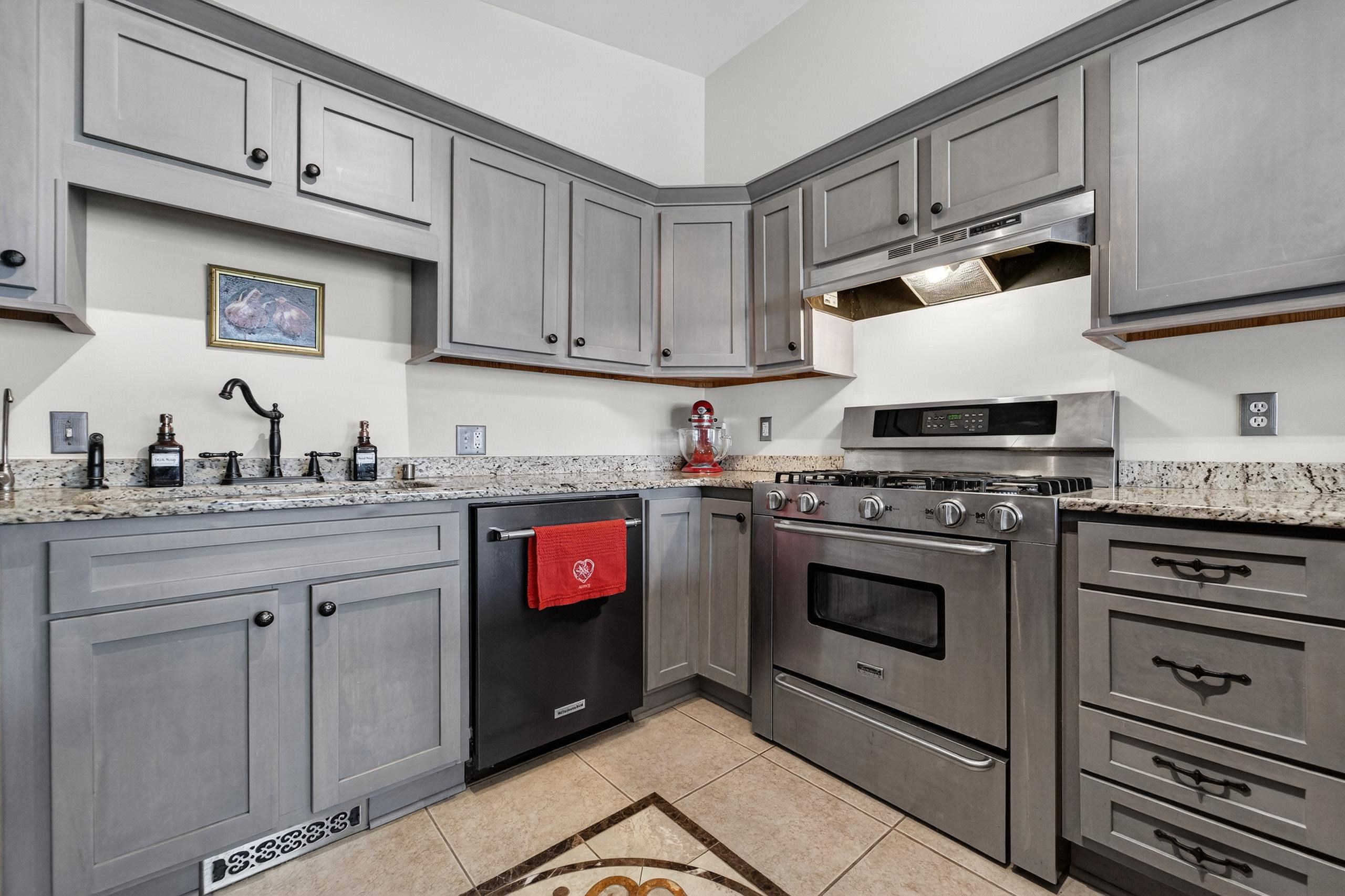 7115 Spring Hill Drive