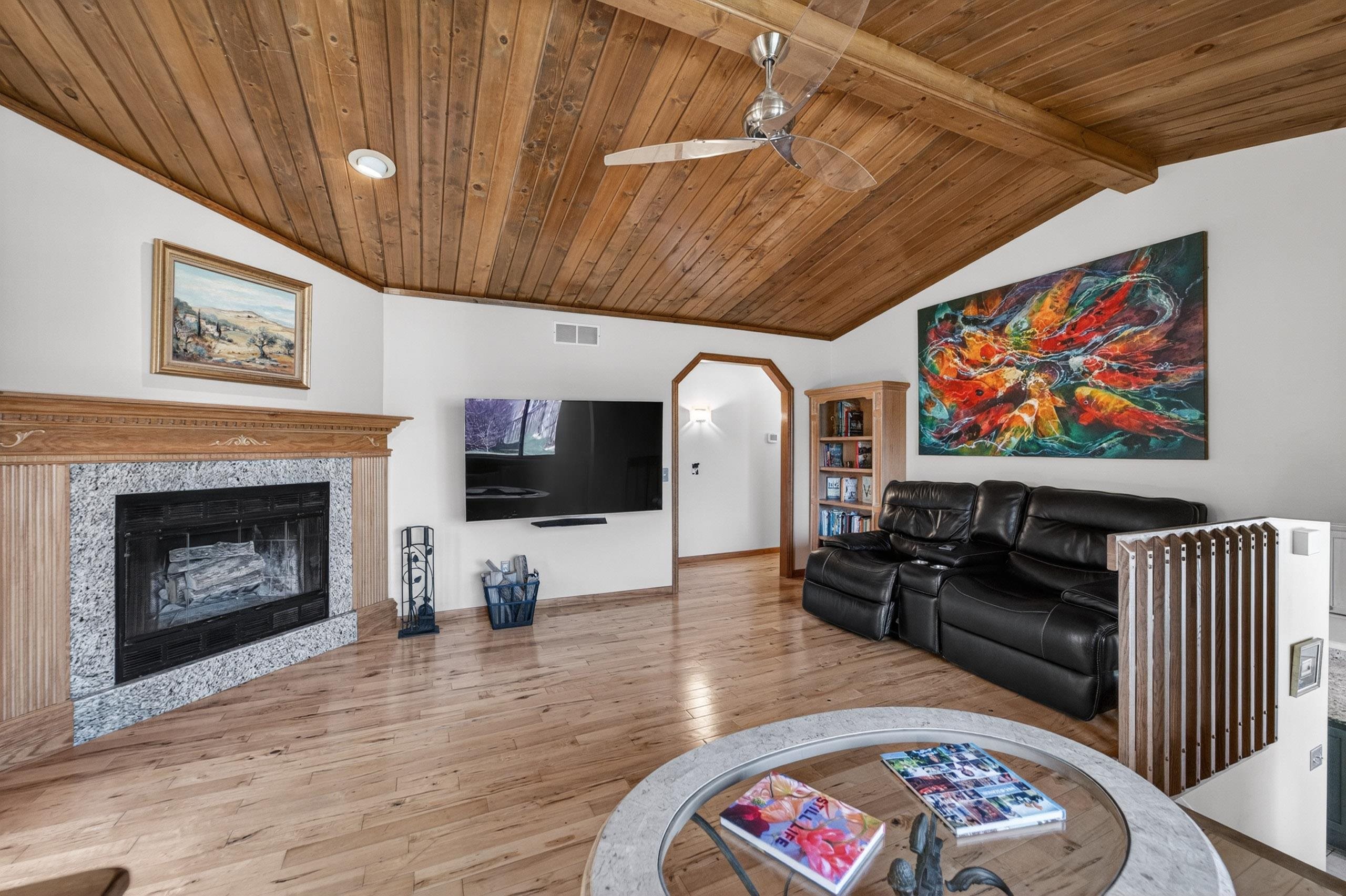 7115 Spring Hill Drive