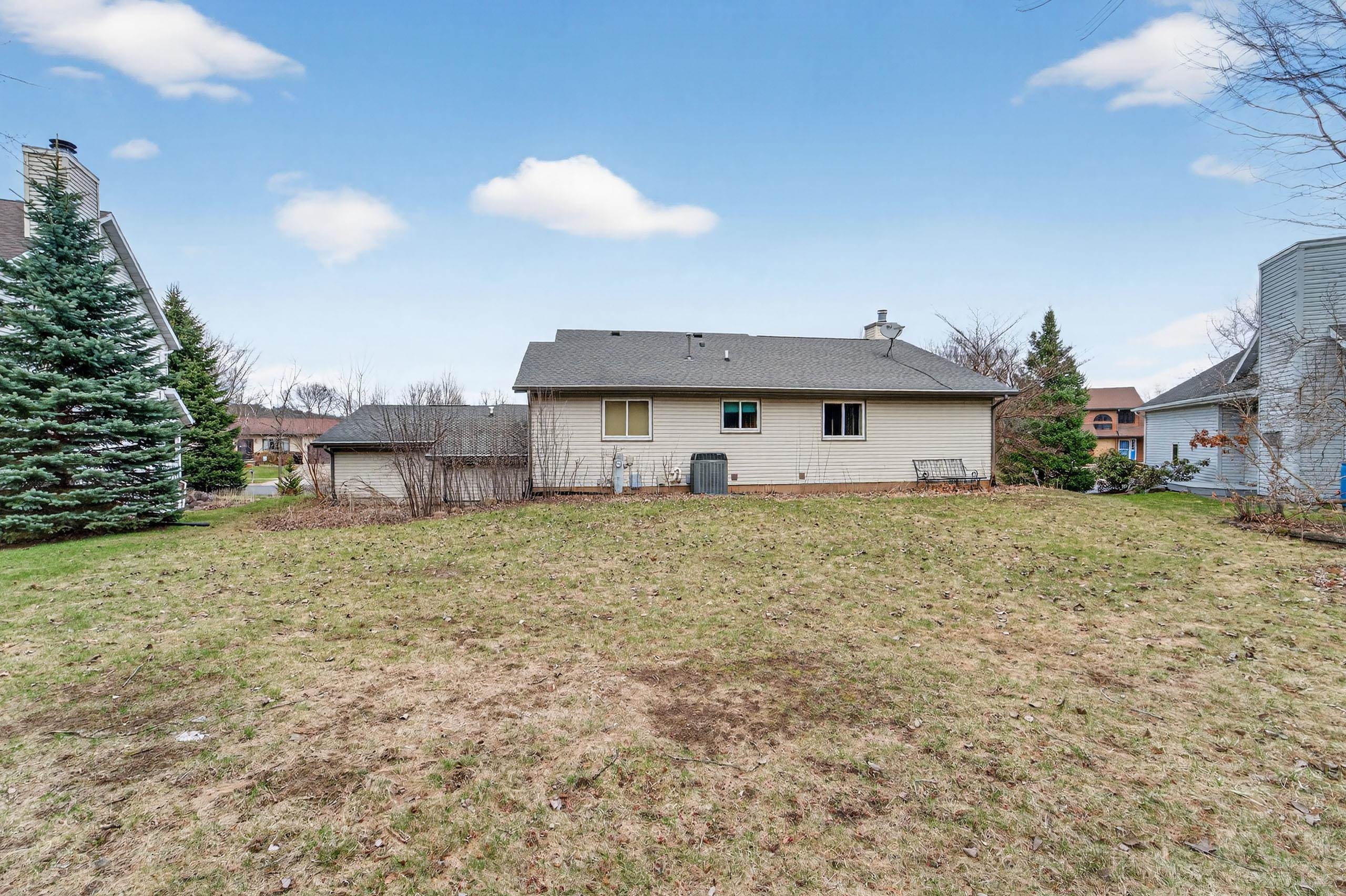 7115 Spring Hill Drive