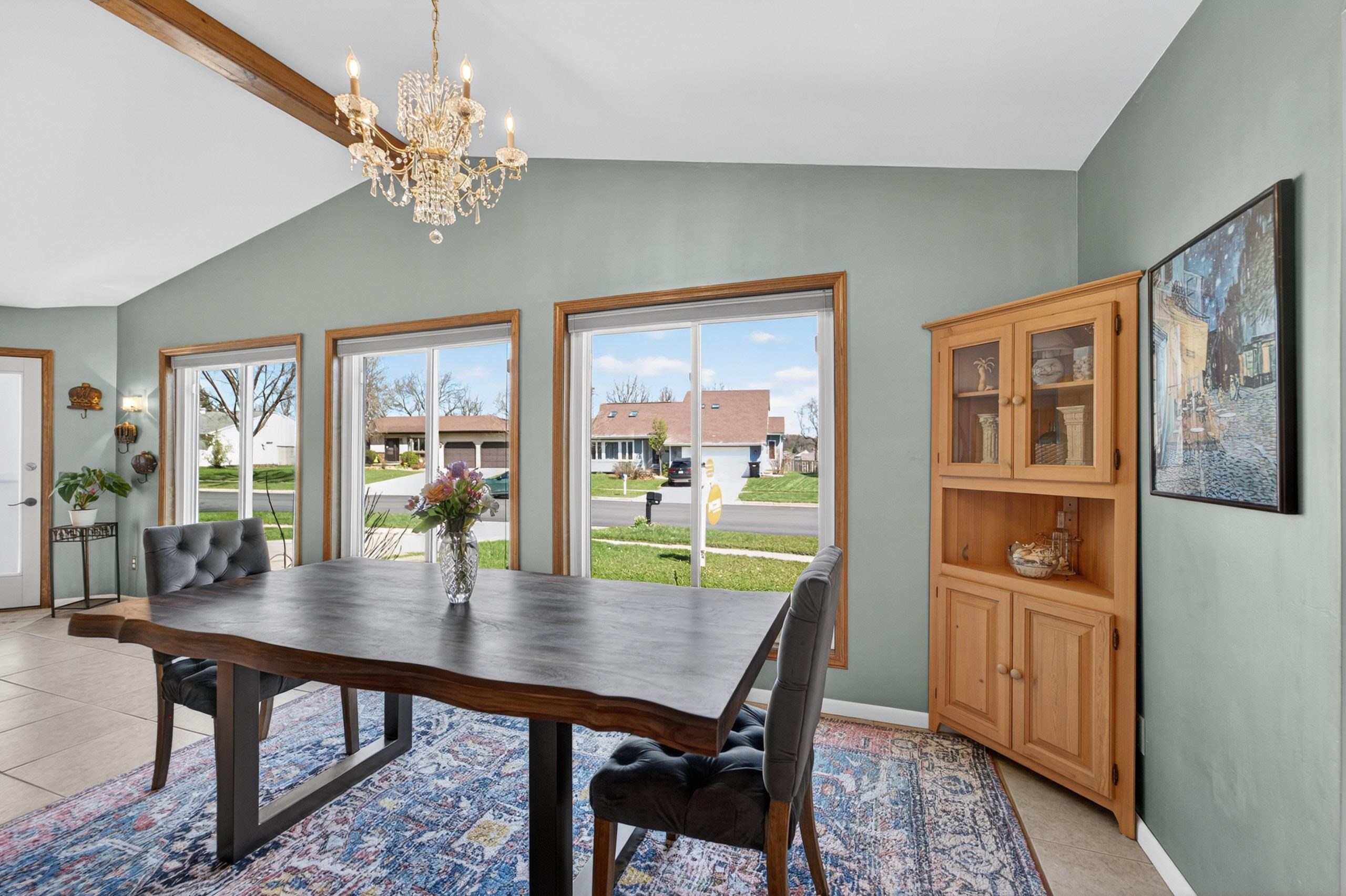 7115 Spring Hill Drive