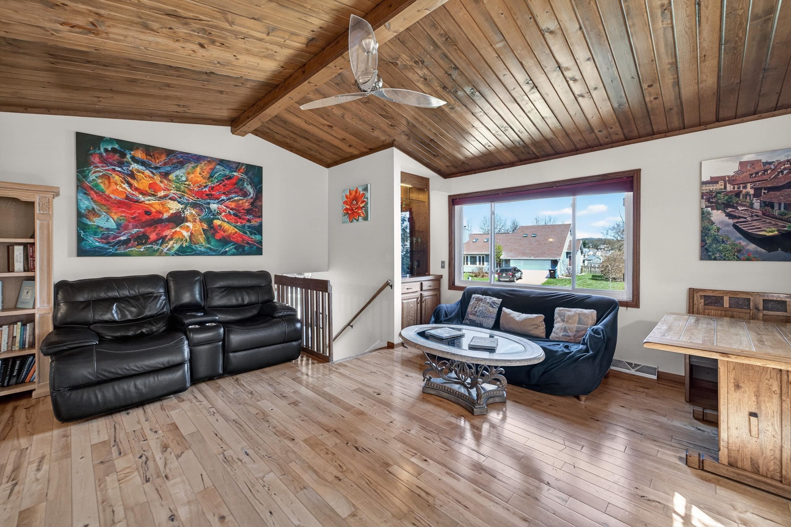 7115 Spring Hill Drive