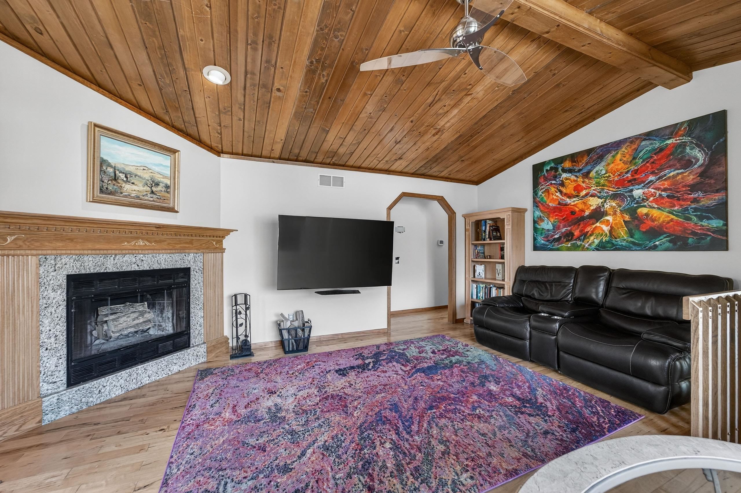 7115 Spring Hill Drive