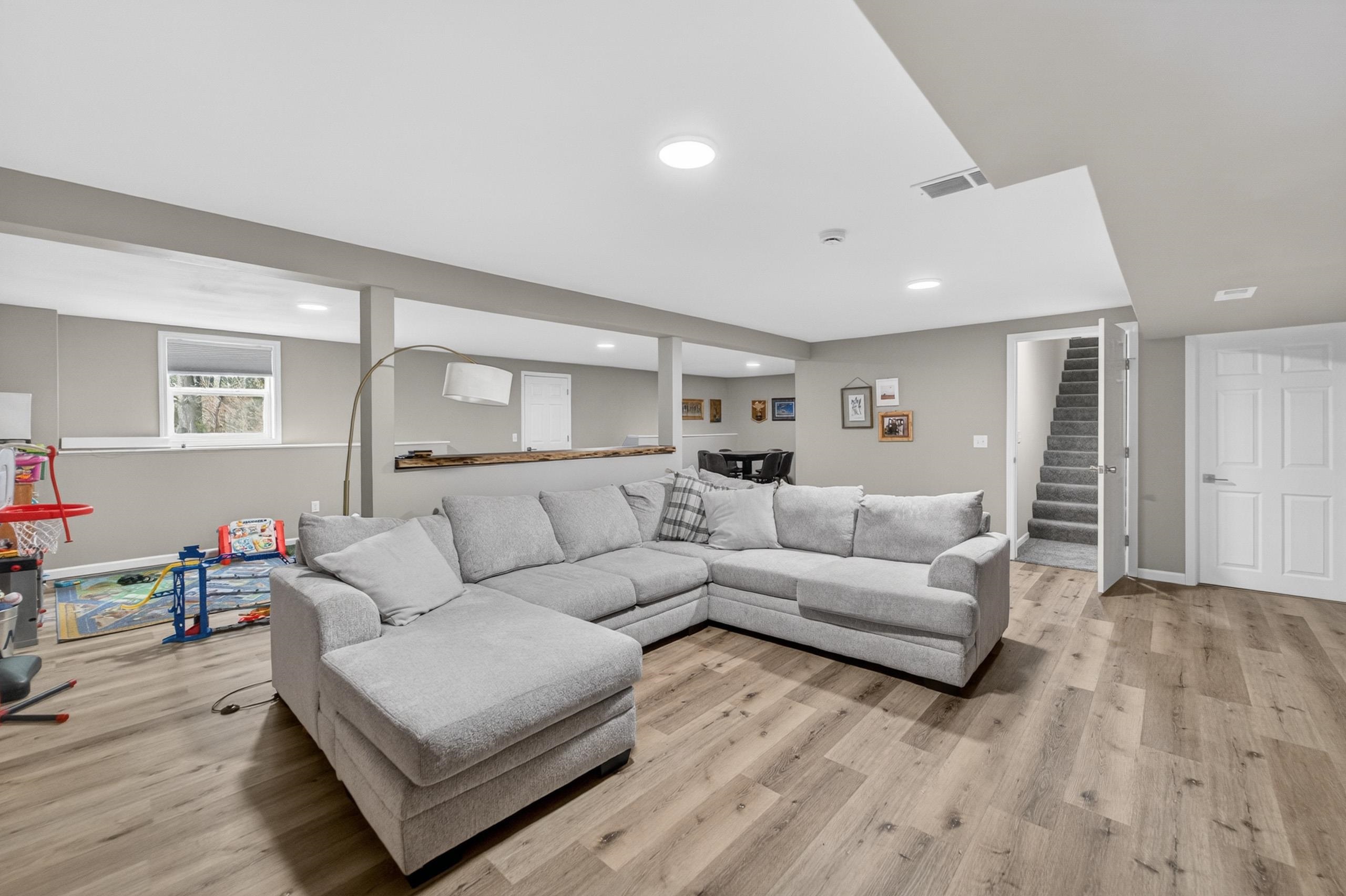 381 Bell View Avenue