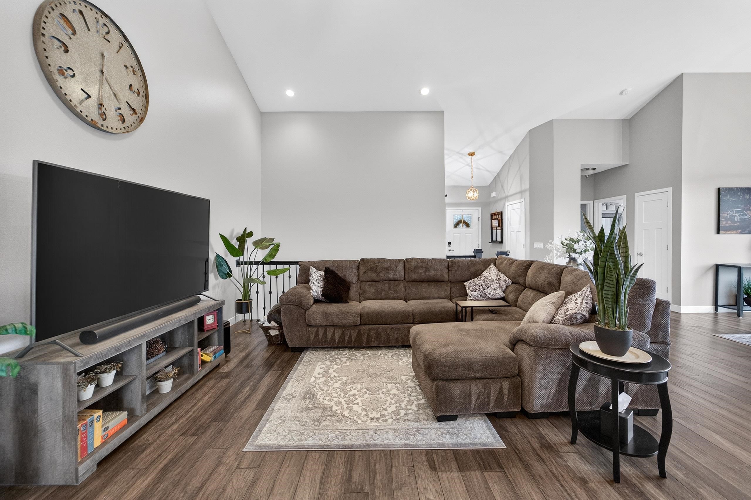 1823 S Brooklyn Drive