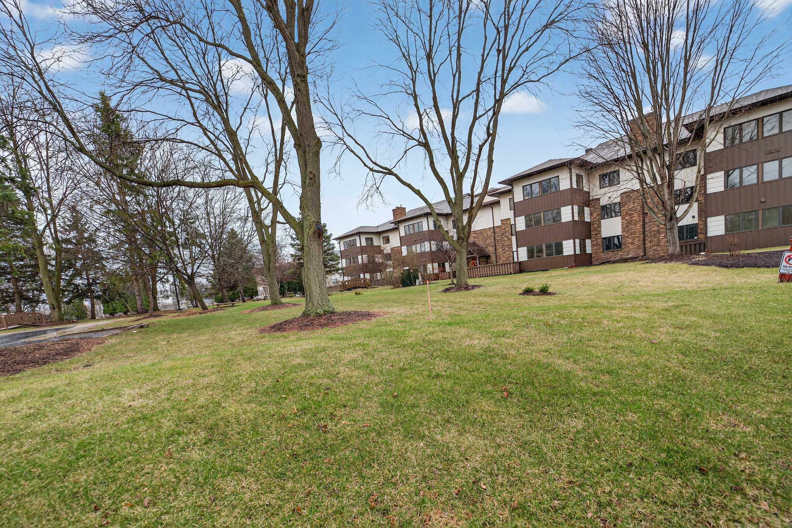 14 Maple Wood Lane 18