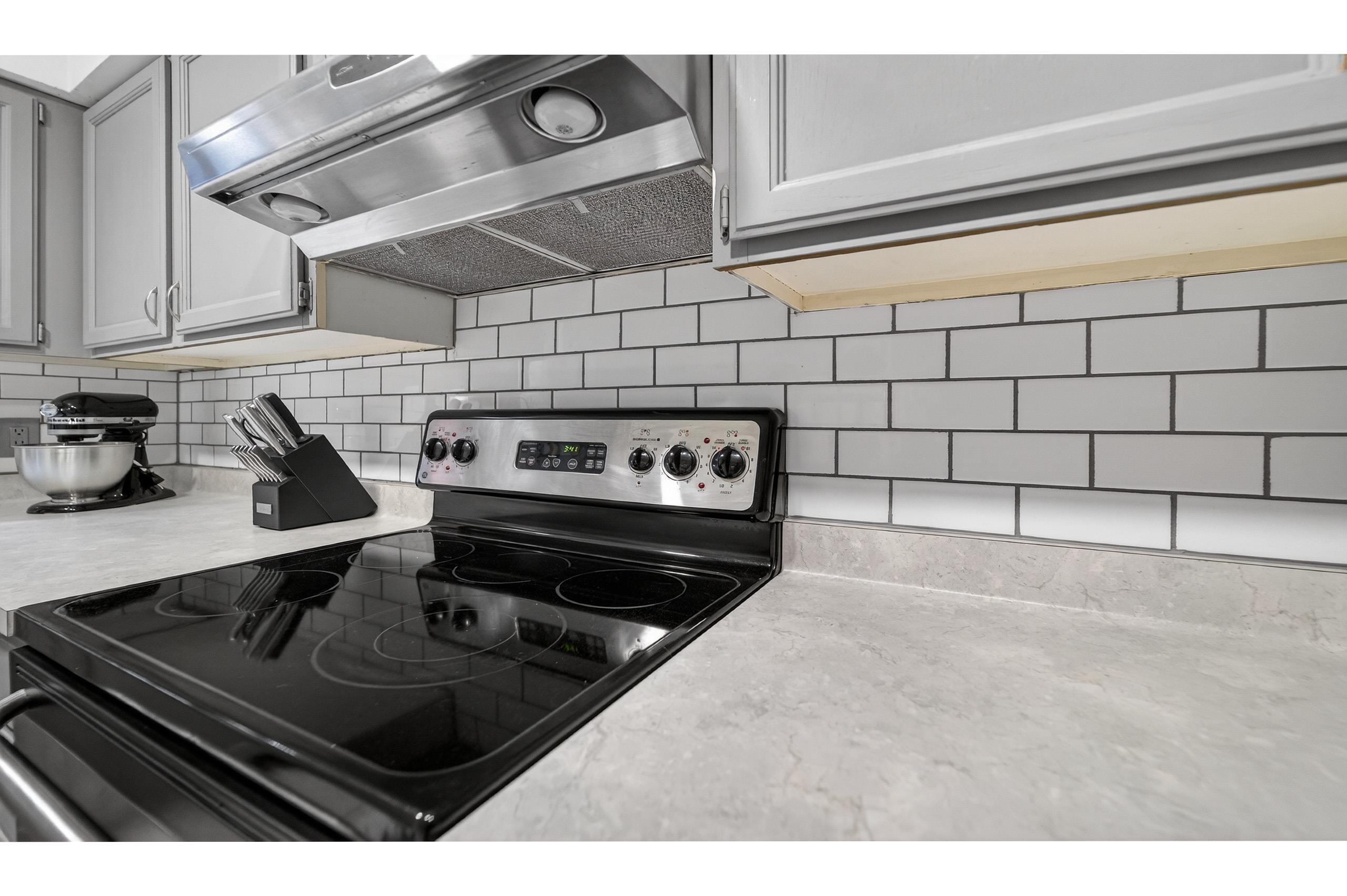 14 Maple Wood Lane 18