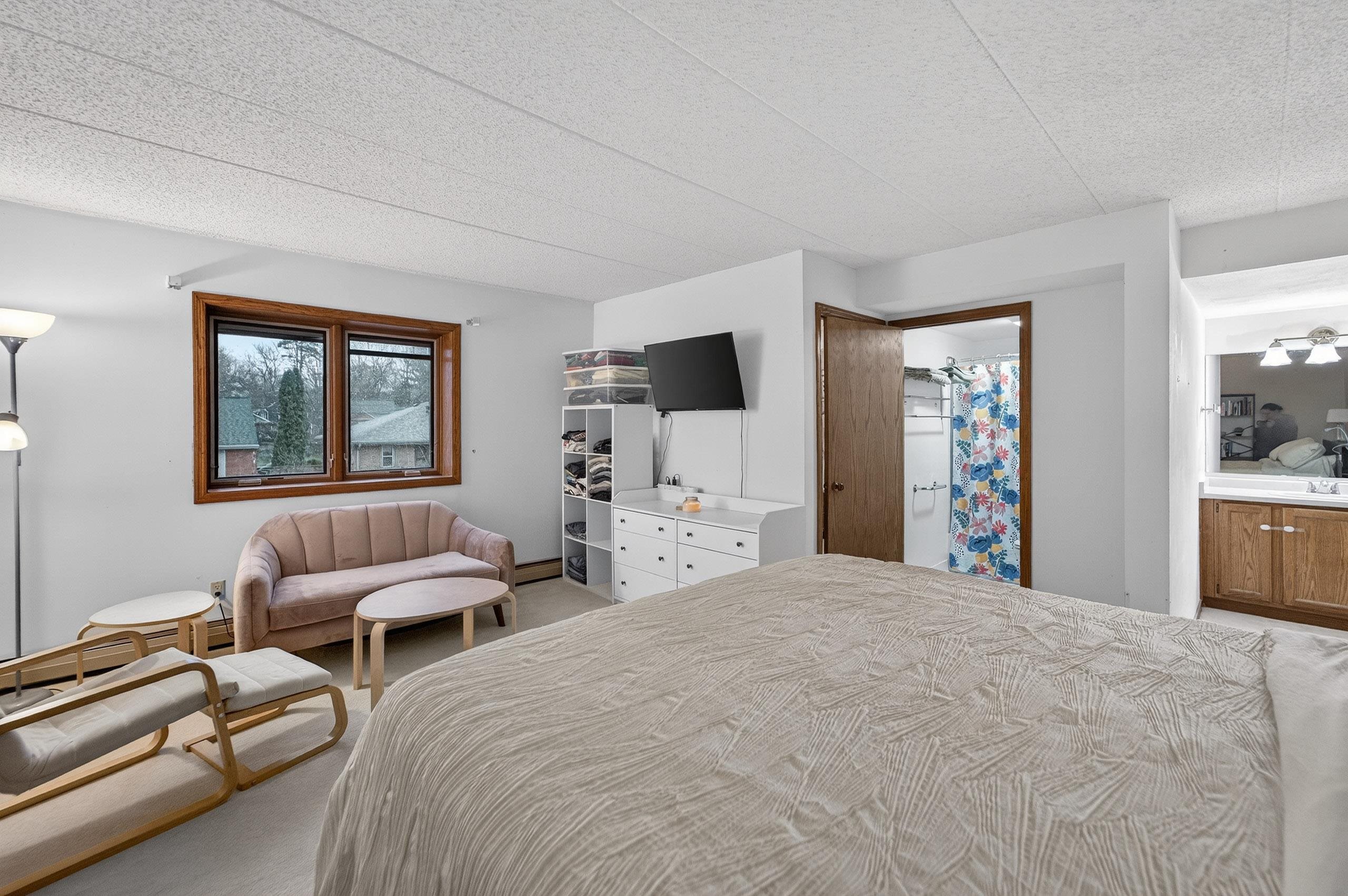 14 Maple Wood Lane 18