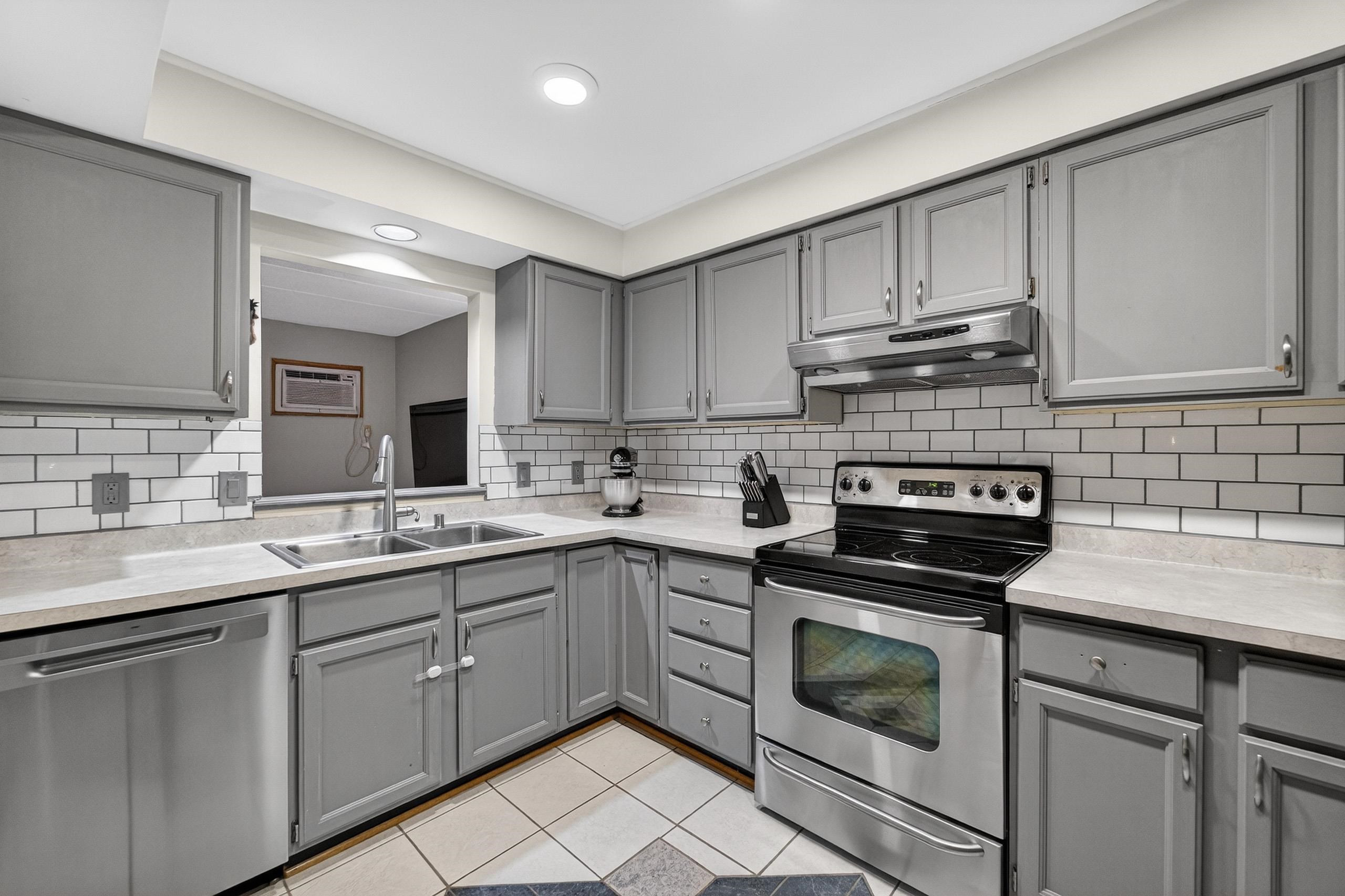 14 Maple Wood Lane 18