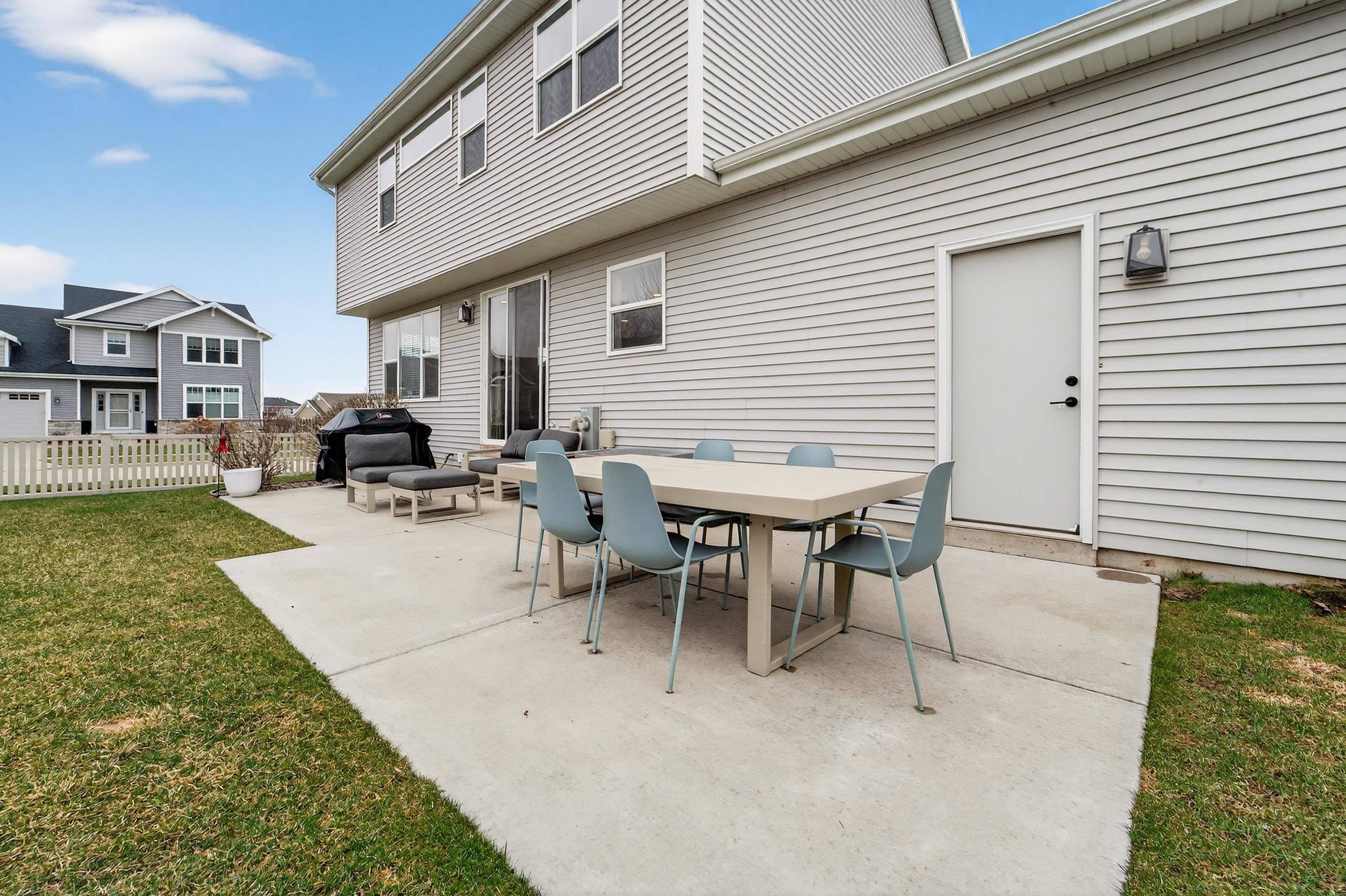 10324 Ivory Dove Trail