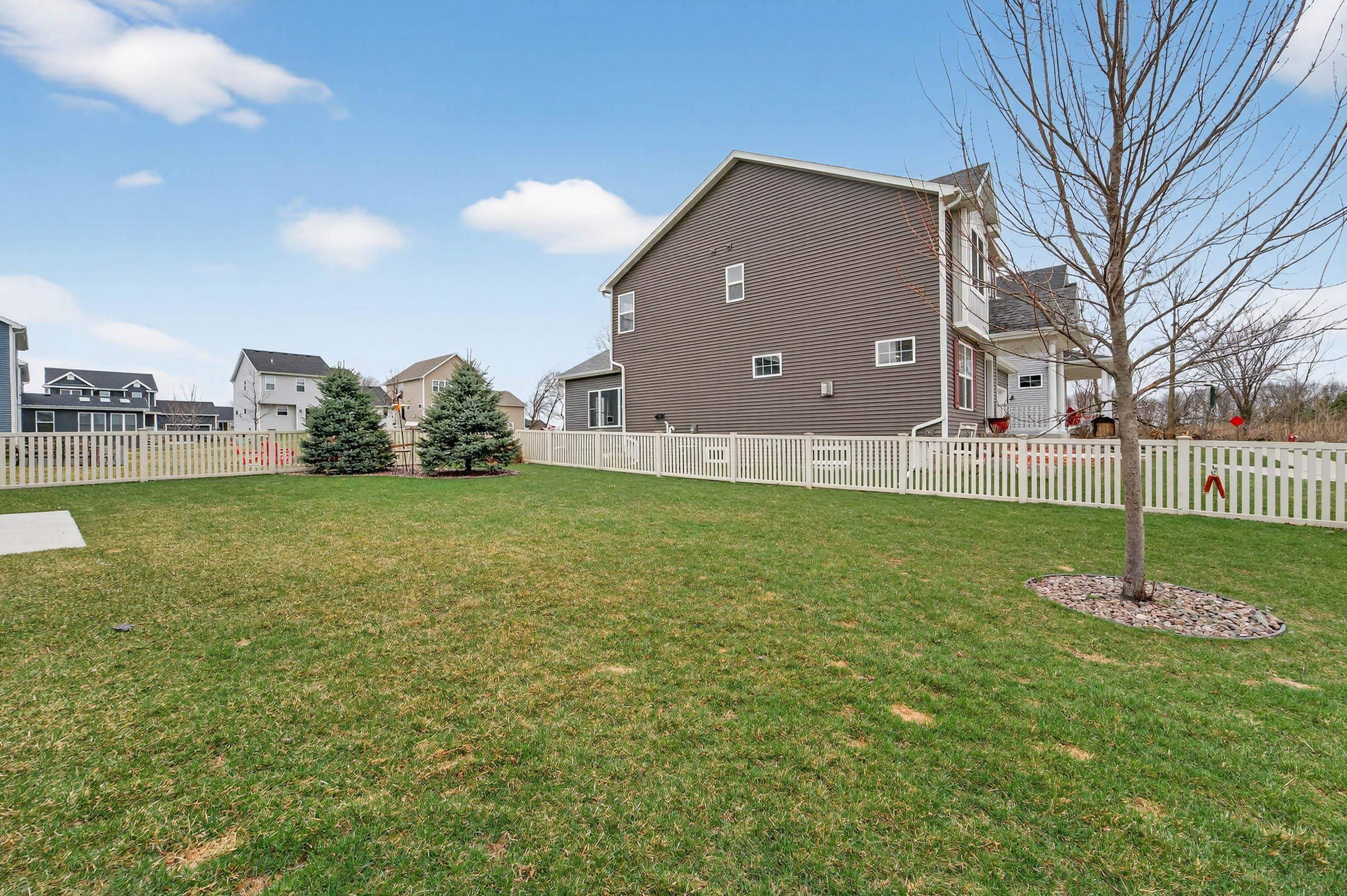 10324 Ivory Dove Trail