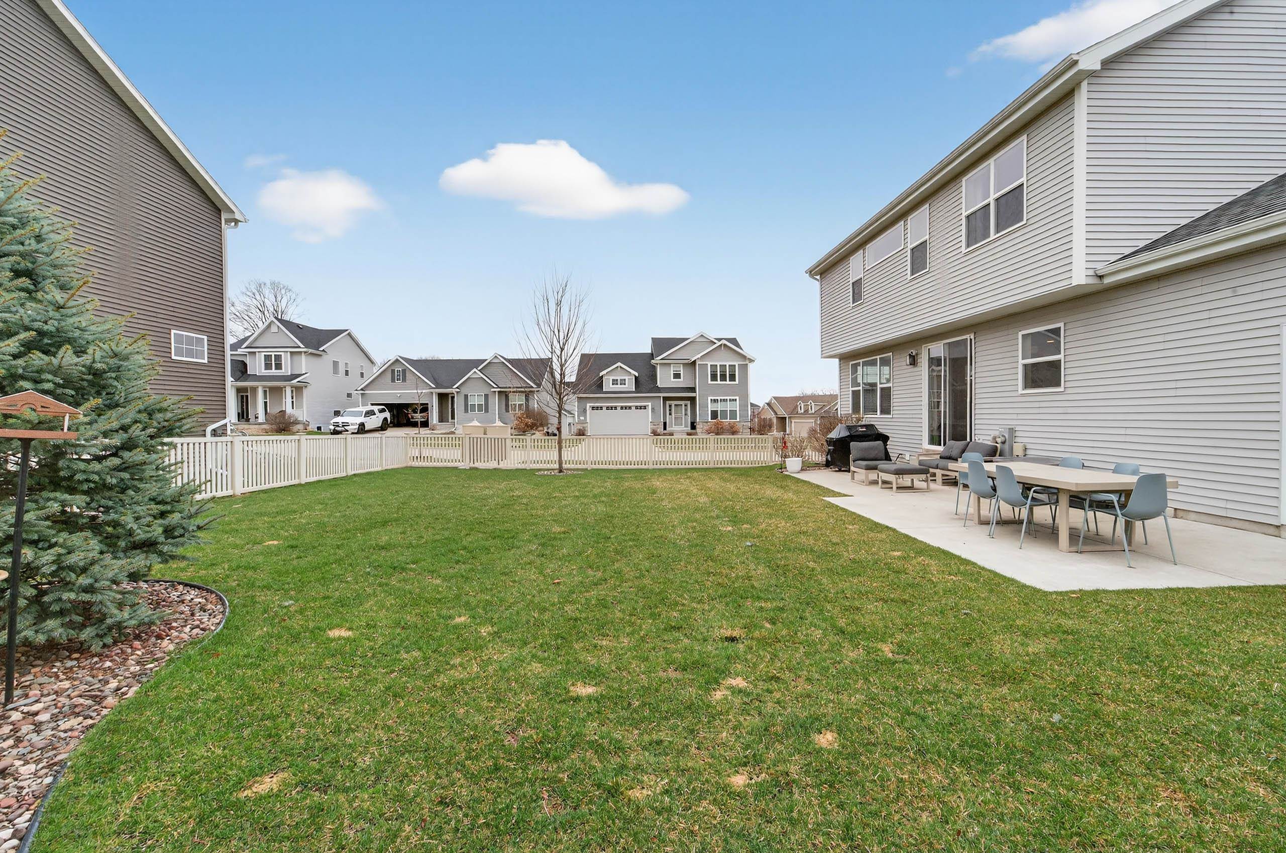 10324 Ivory Dove Trail