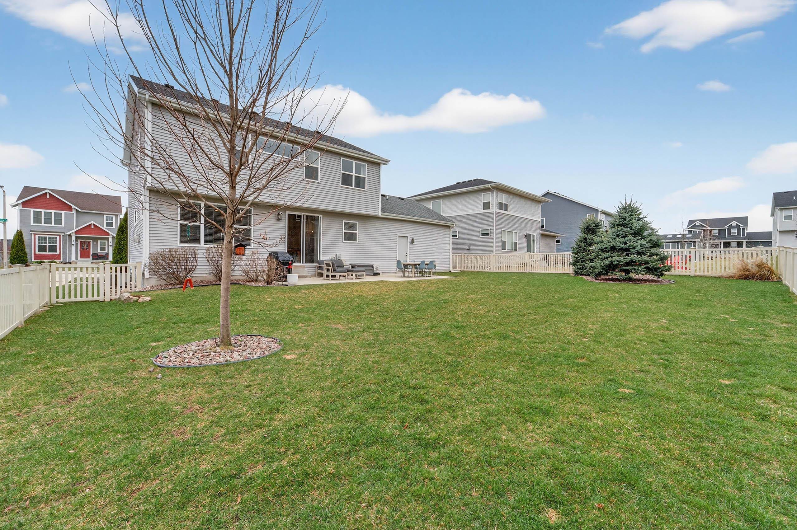 10324 Ivory Dove Trail