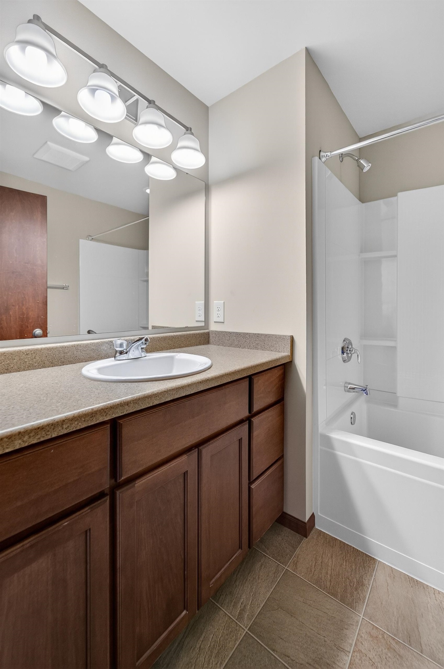 2676 Dungarvan Road