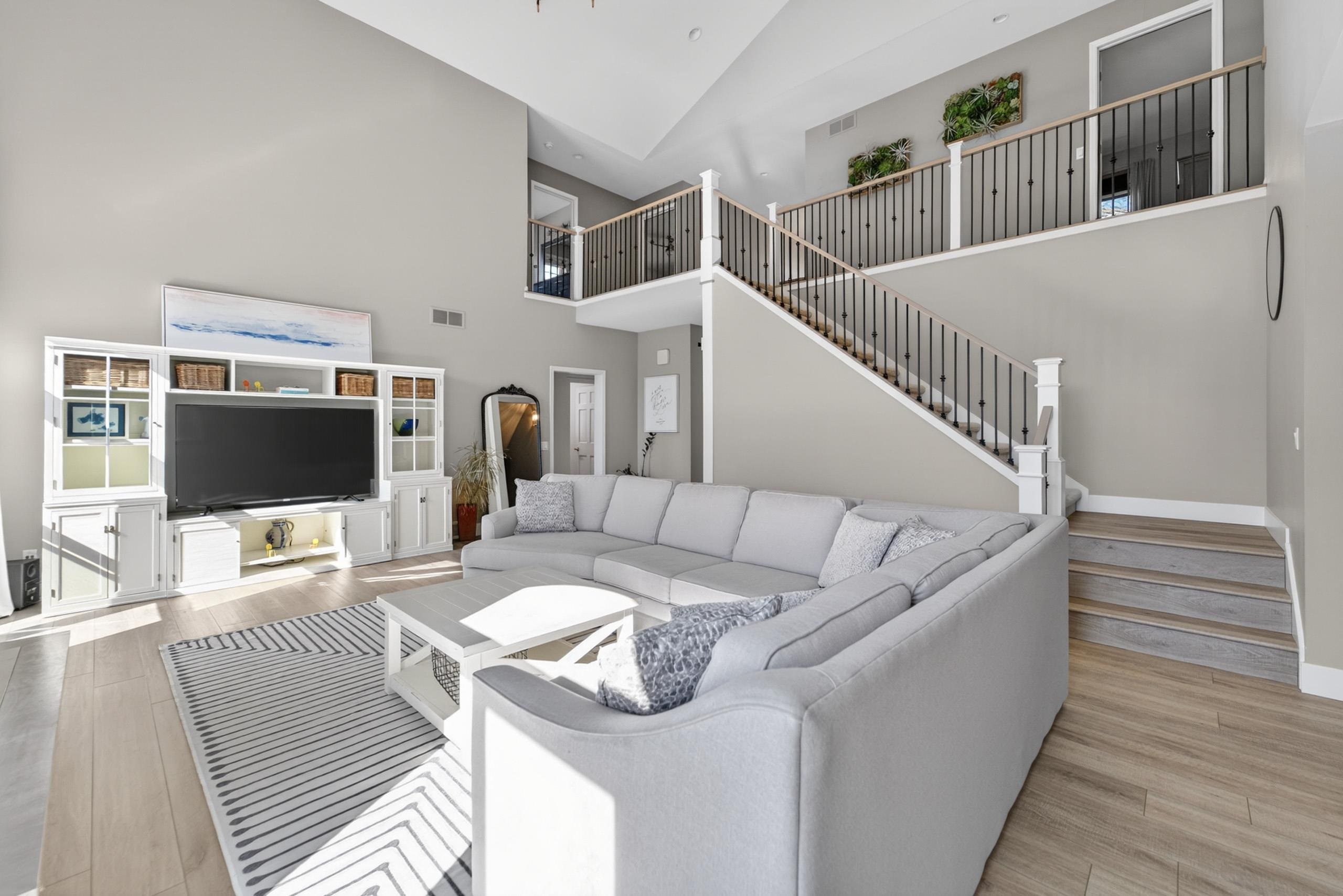 5885 Persimmon Drive