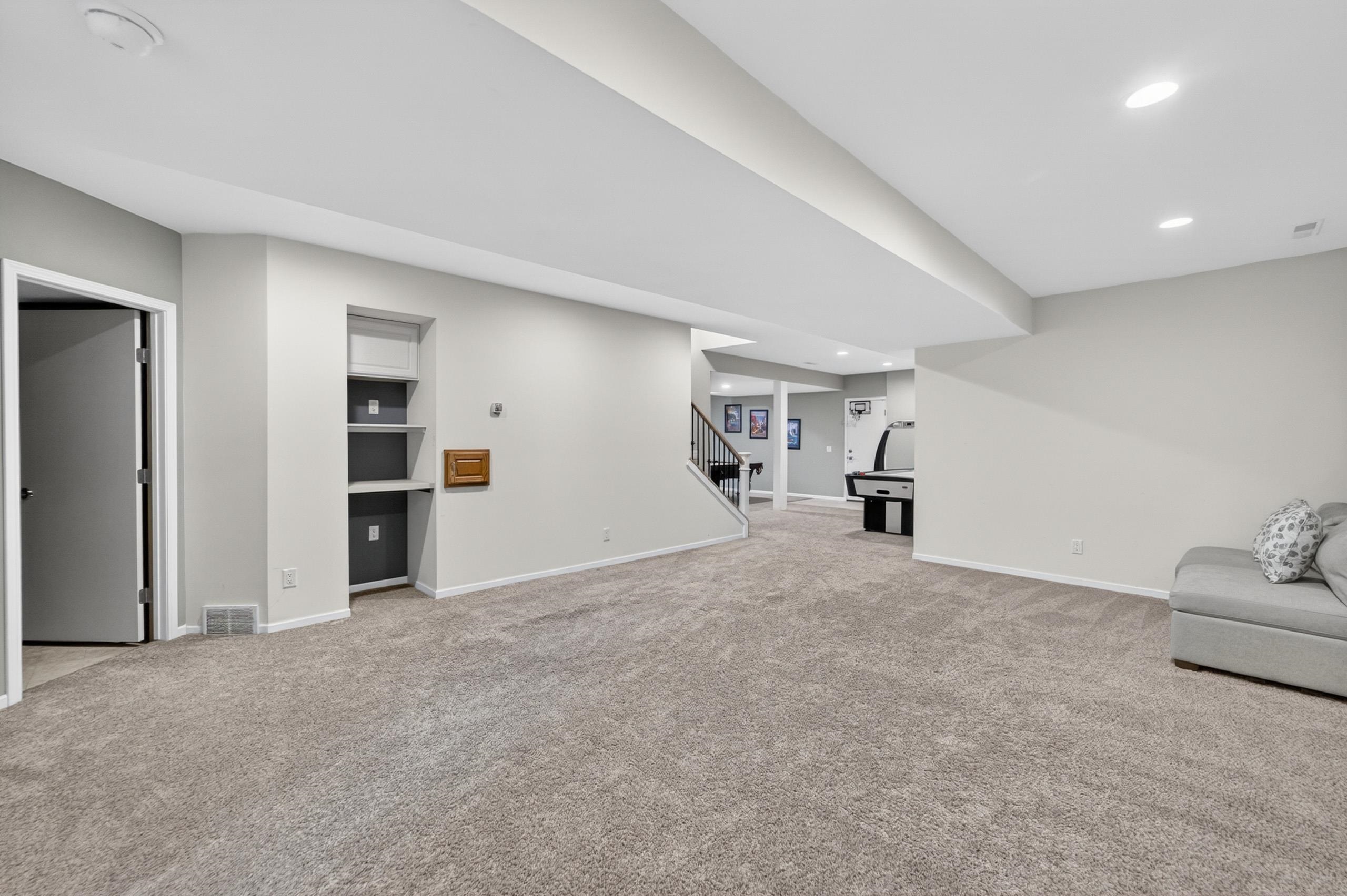 5885 Persimmon Drive