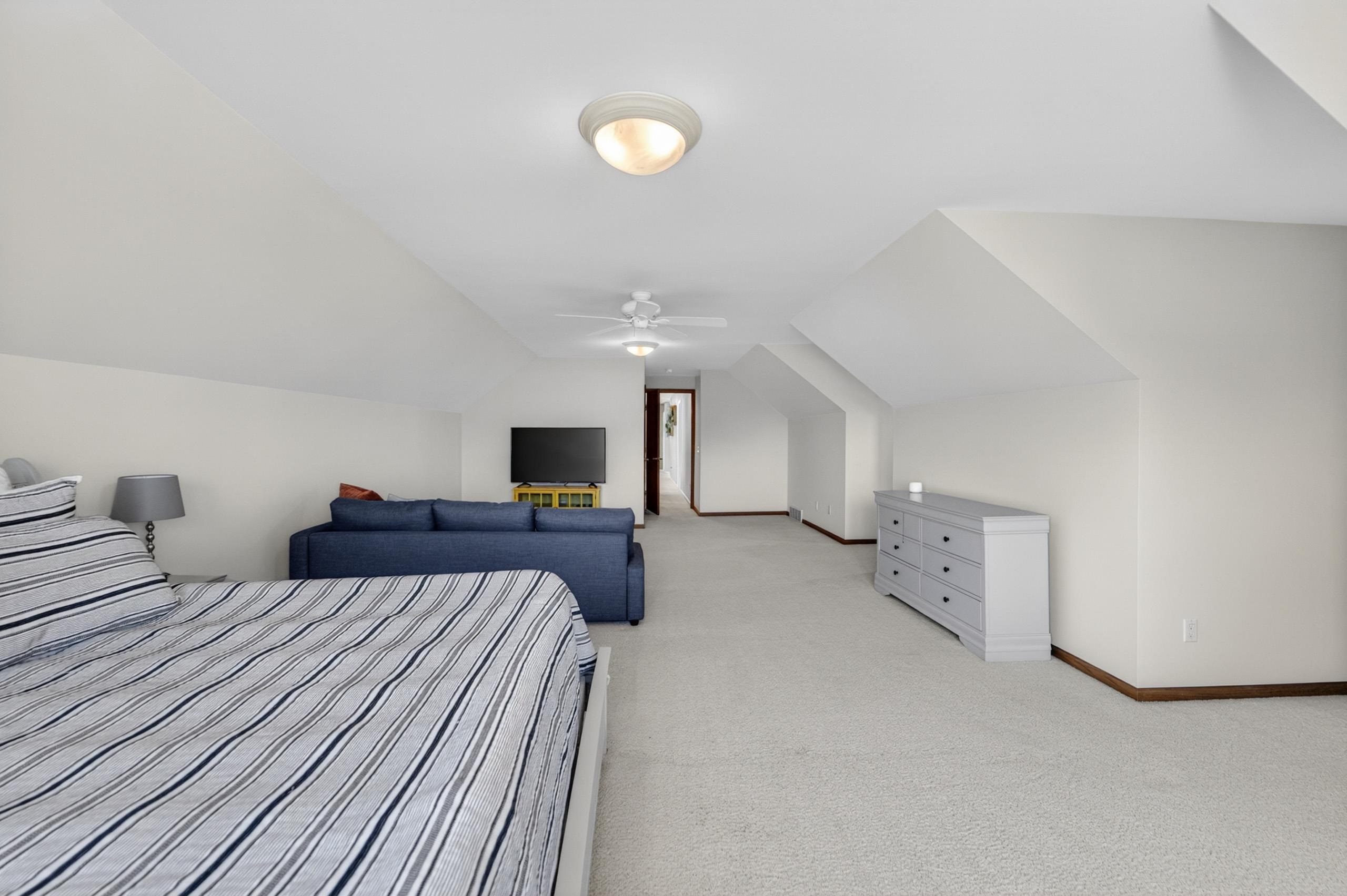 5885 Persimmon Drive