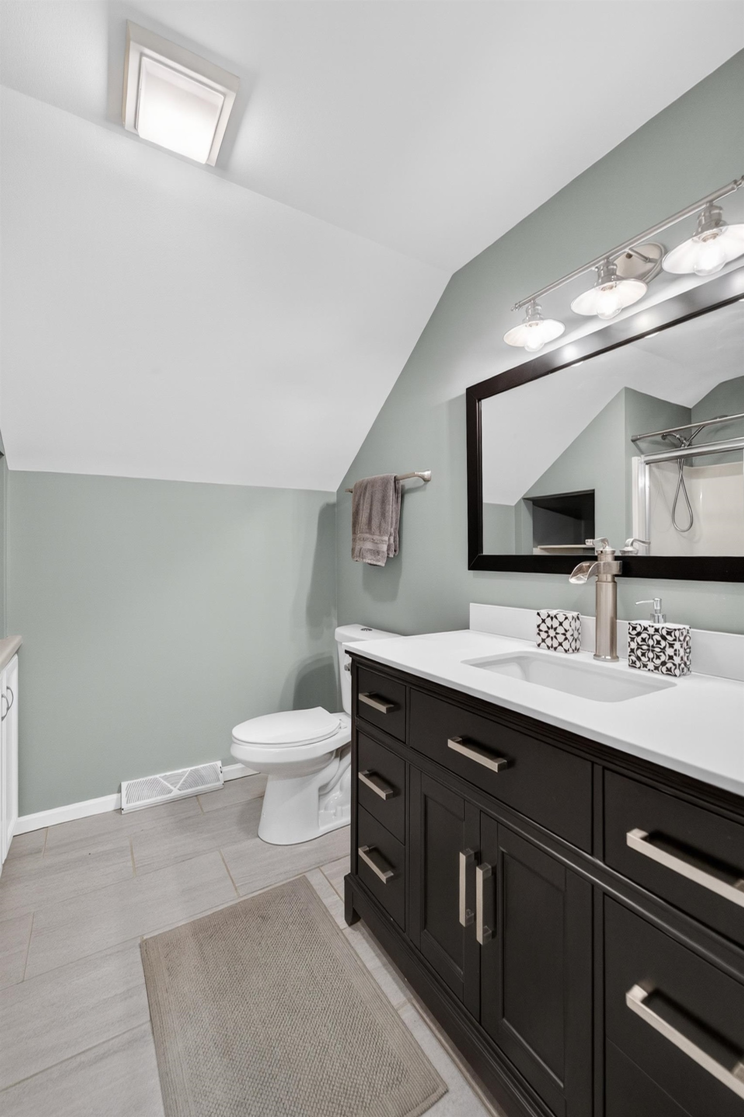 5885 Persimmon Drive