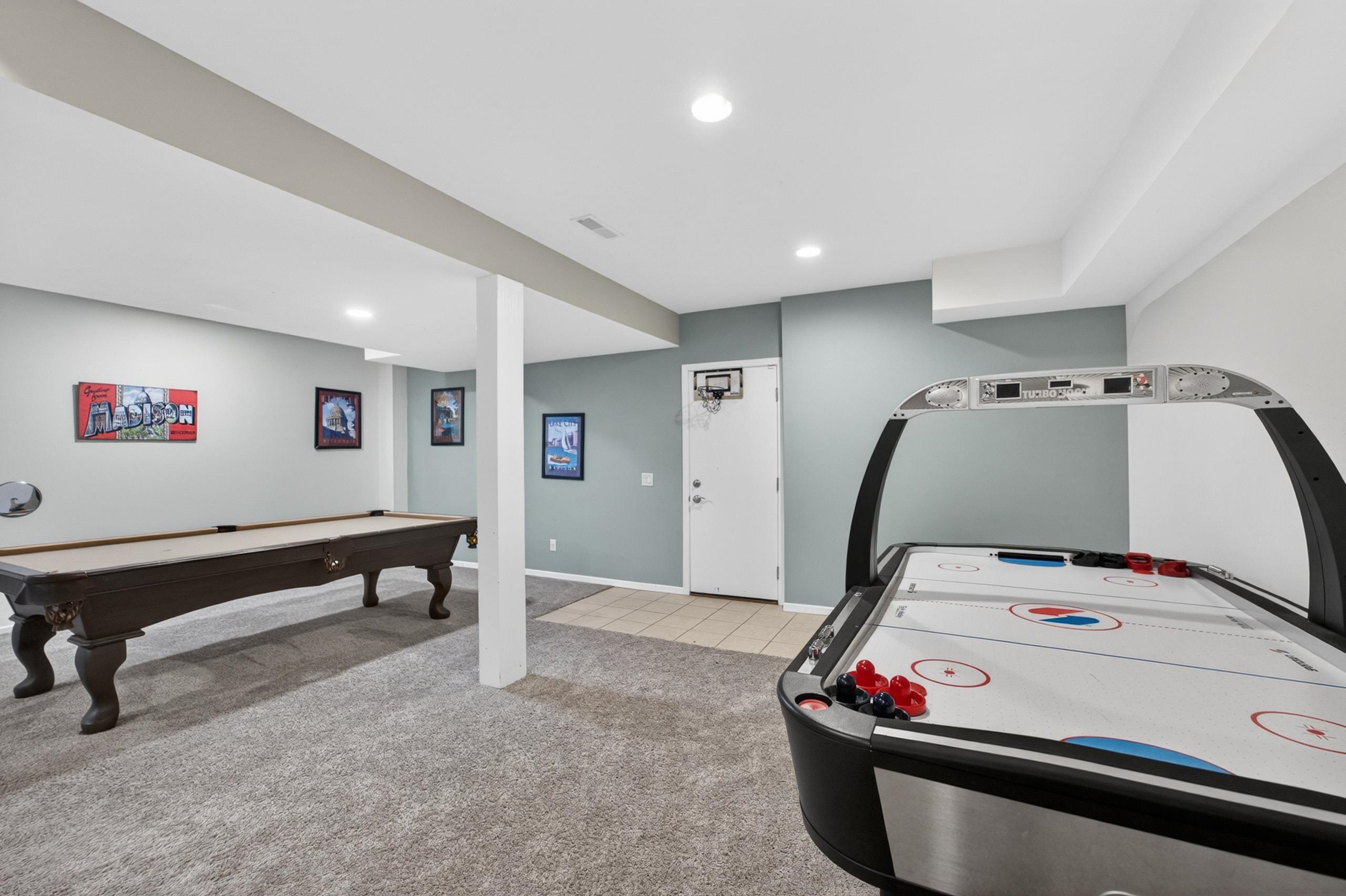 5885 Persimmon Drive