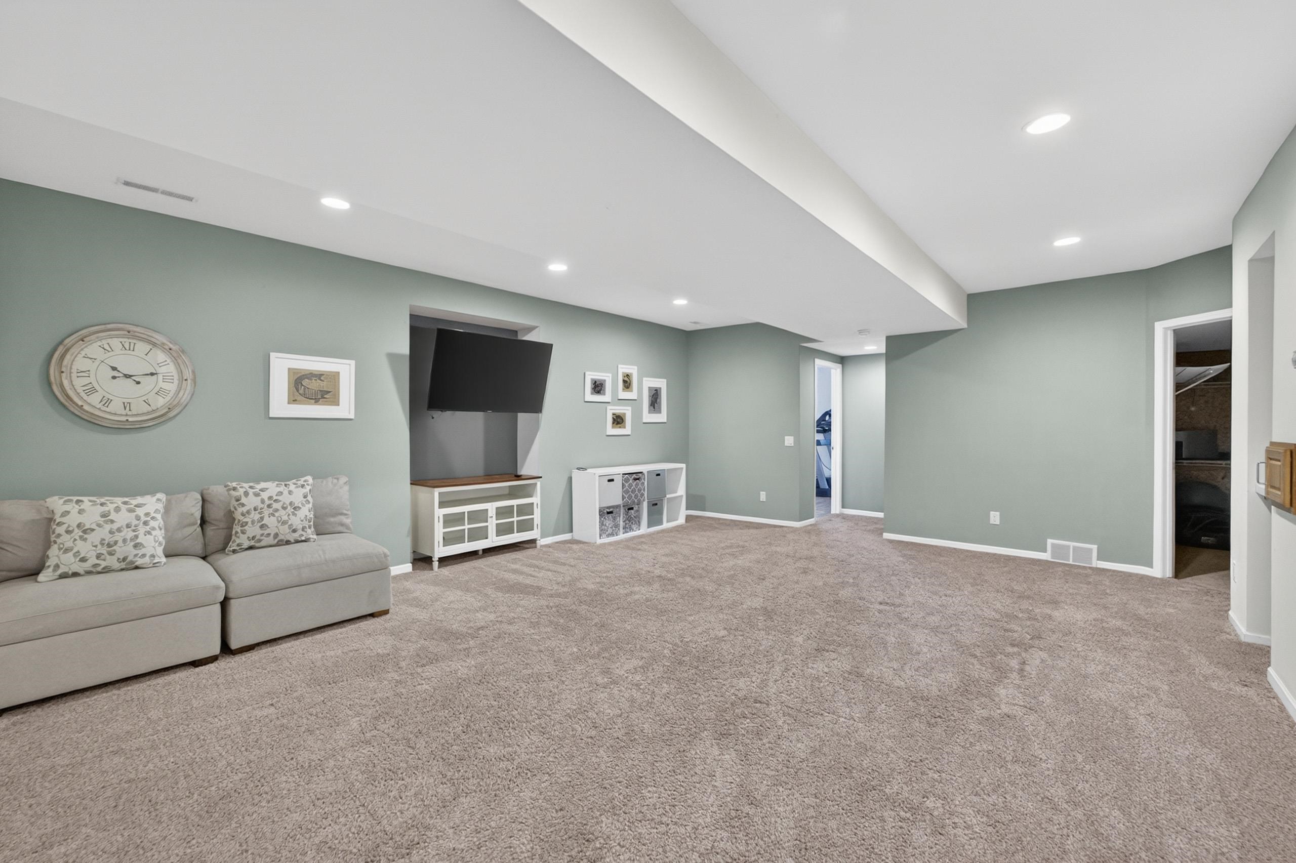 5885 Persimmon Drive