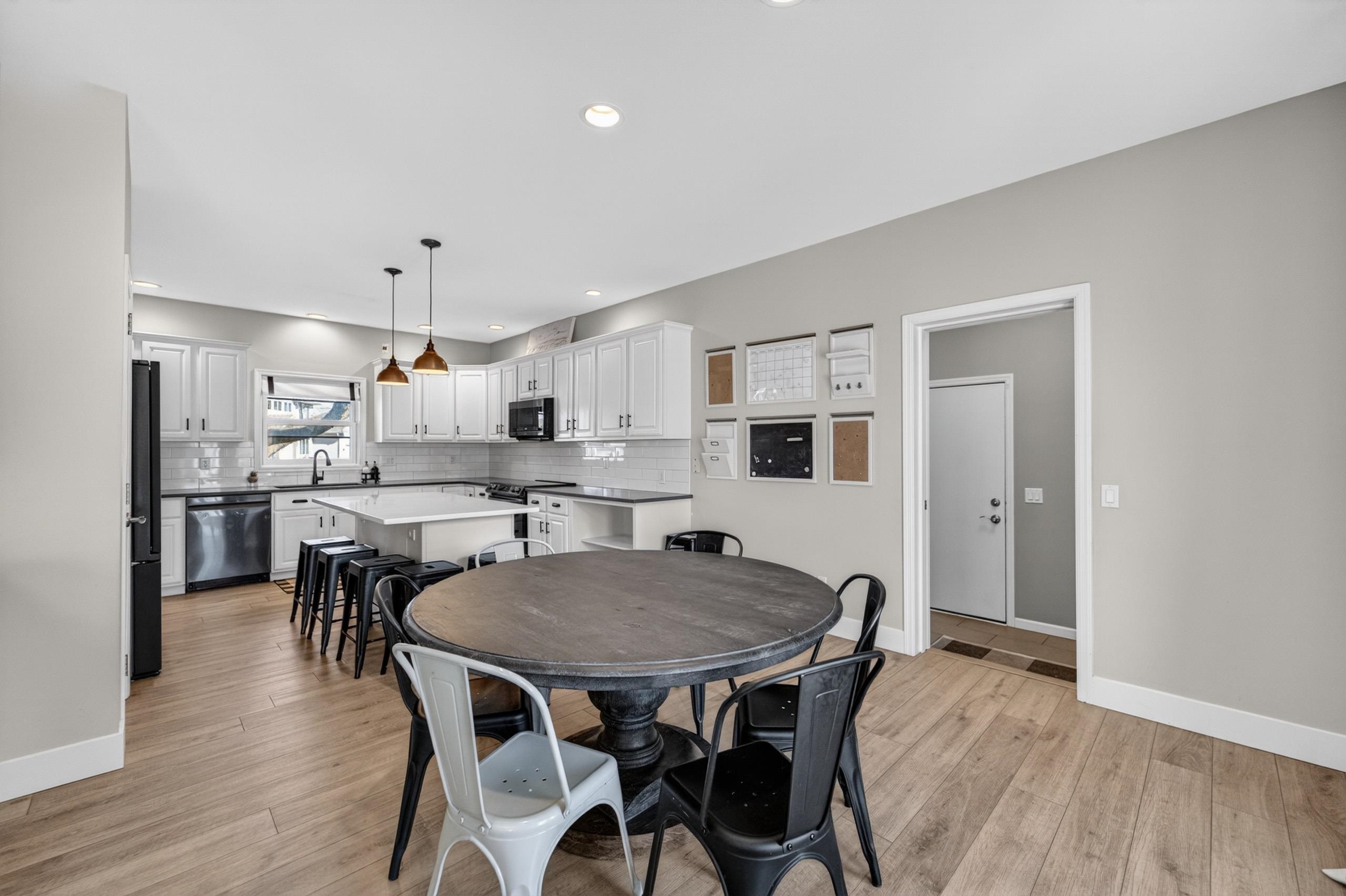 5885 Persimmon Drive