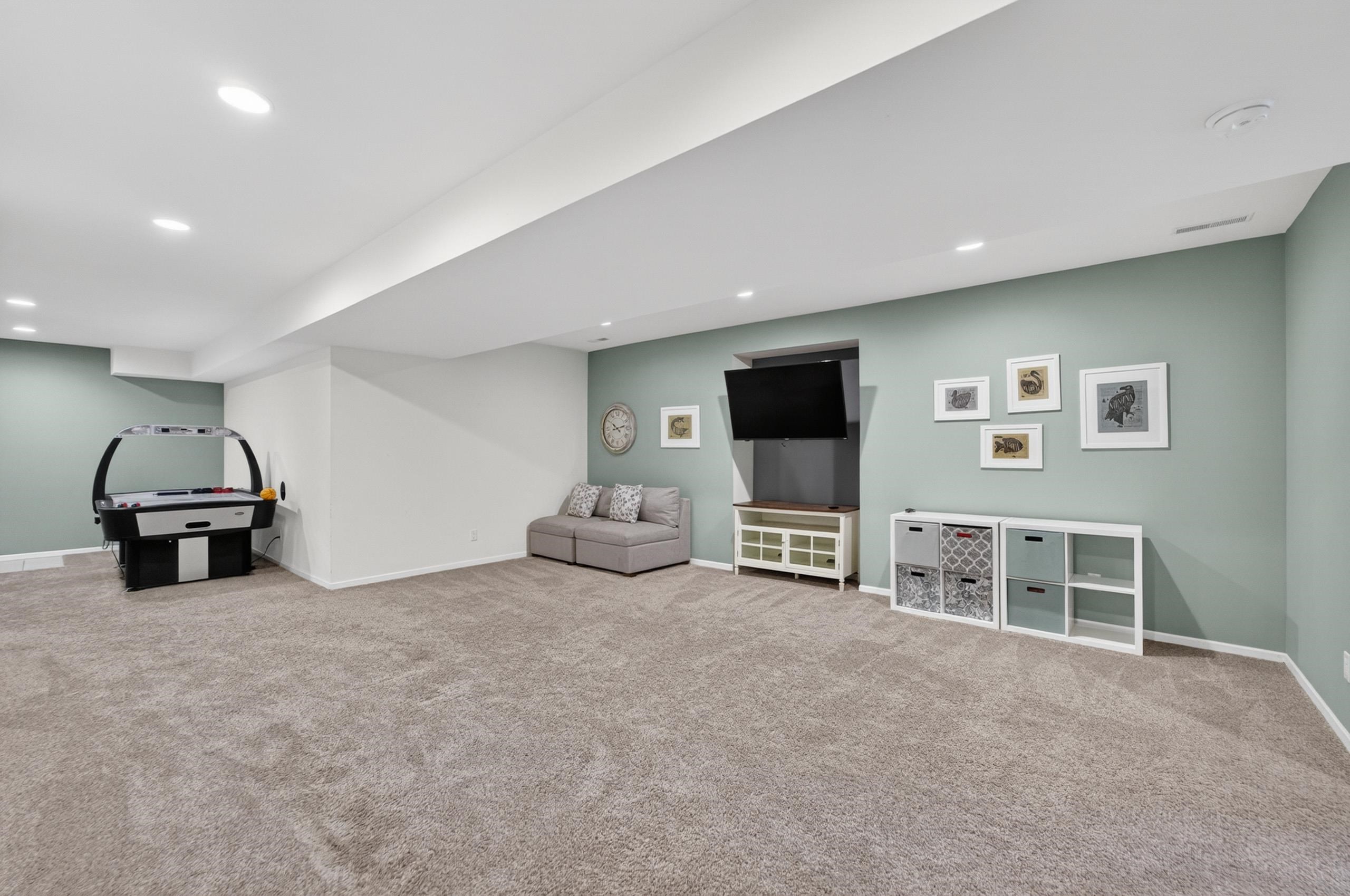 5885 Persimmon Drive