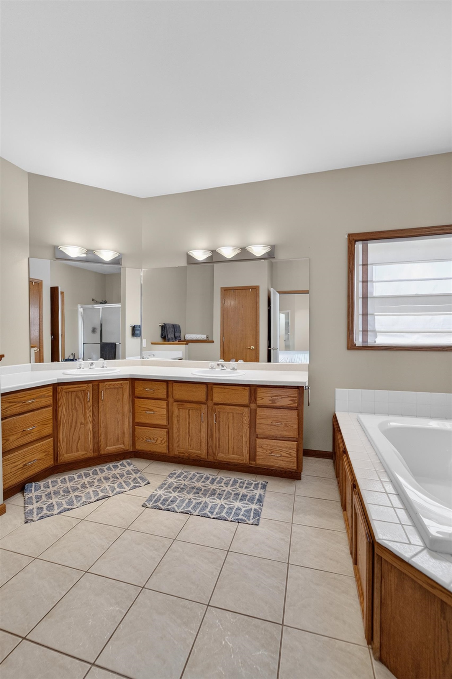 5885 Persimmon Drive