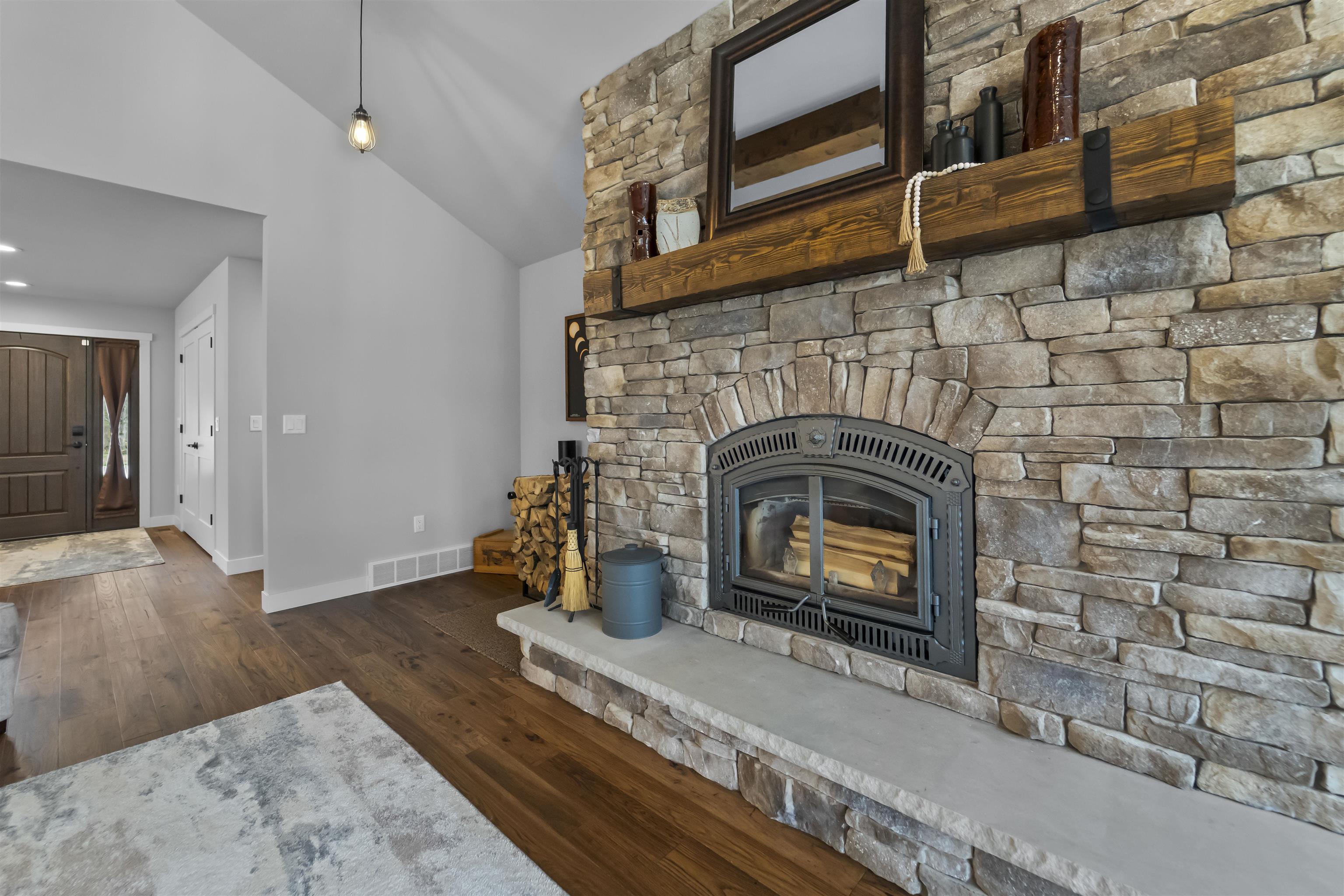 W7181 Duck Creek Avenue