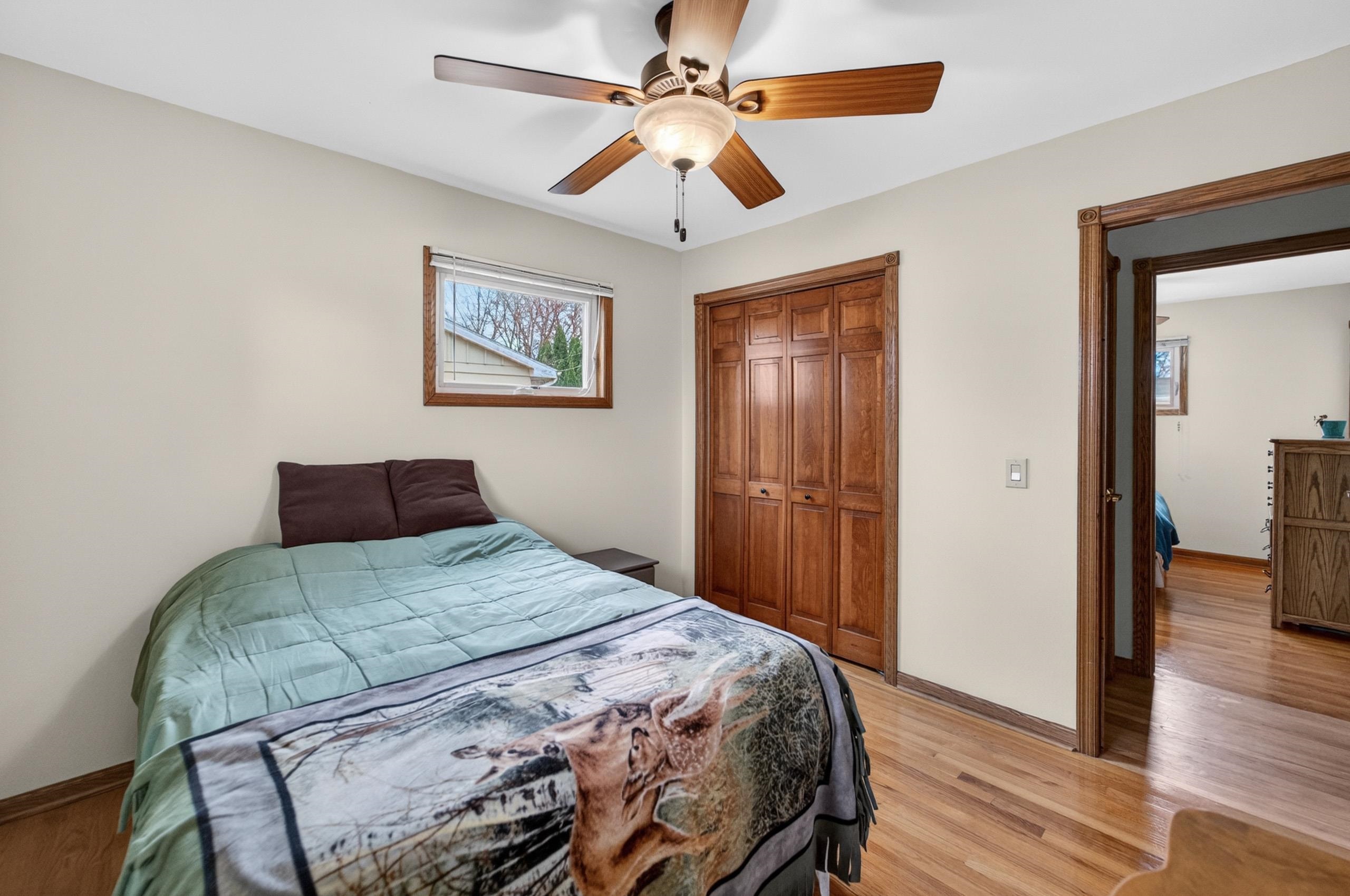 5909 Meadowood Drive