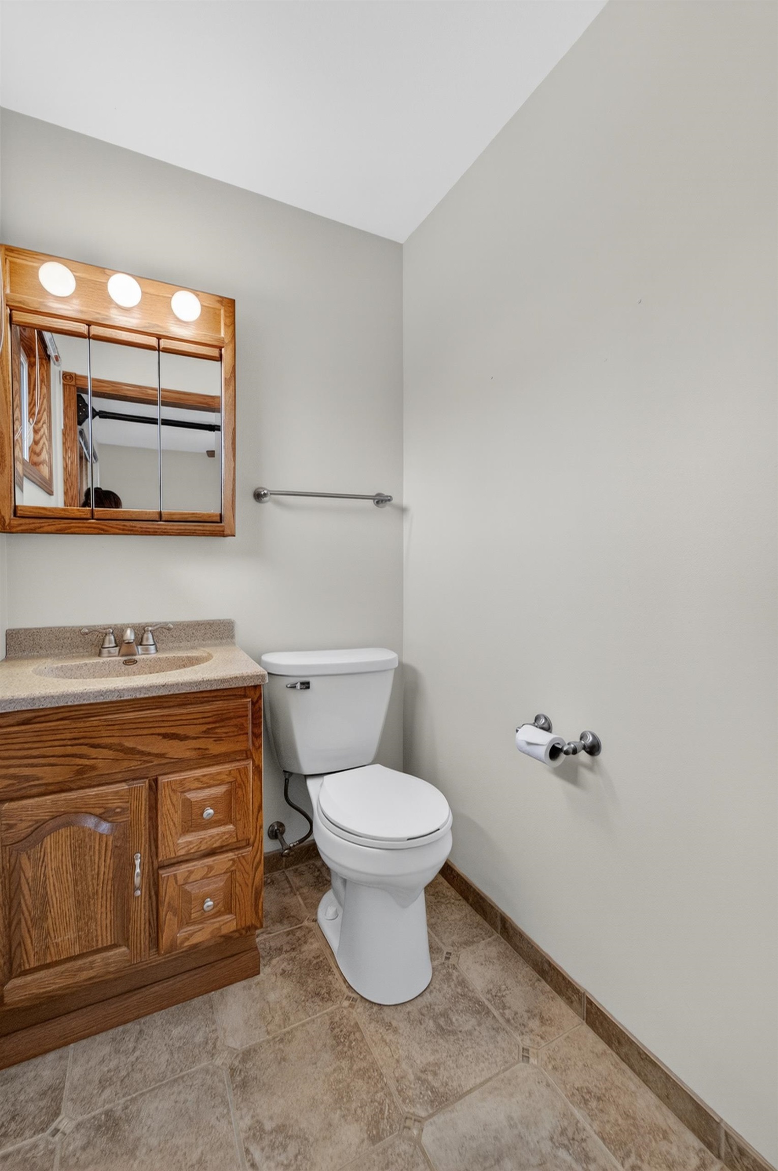 5909 Meadowood Drive