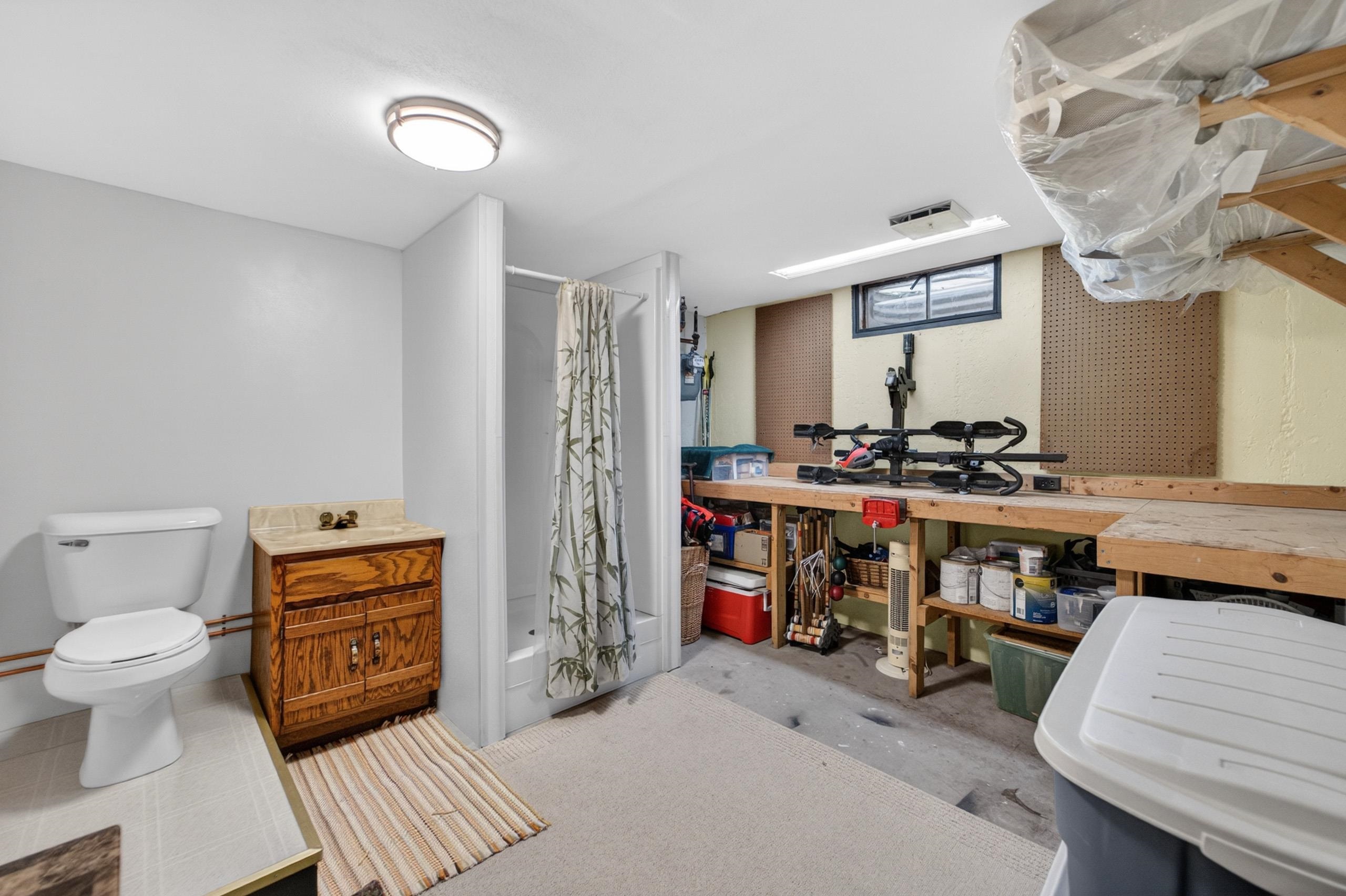 5909 Meadowood Drive