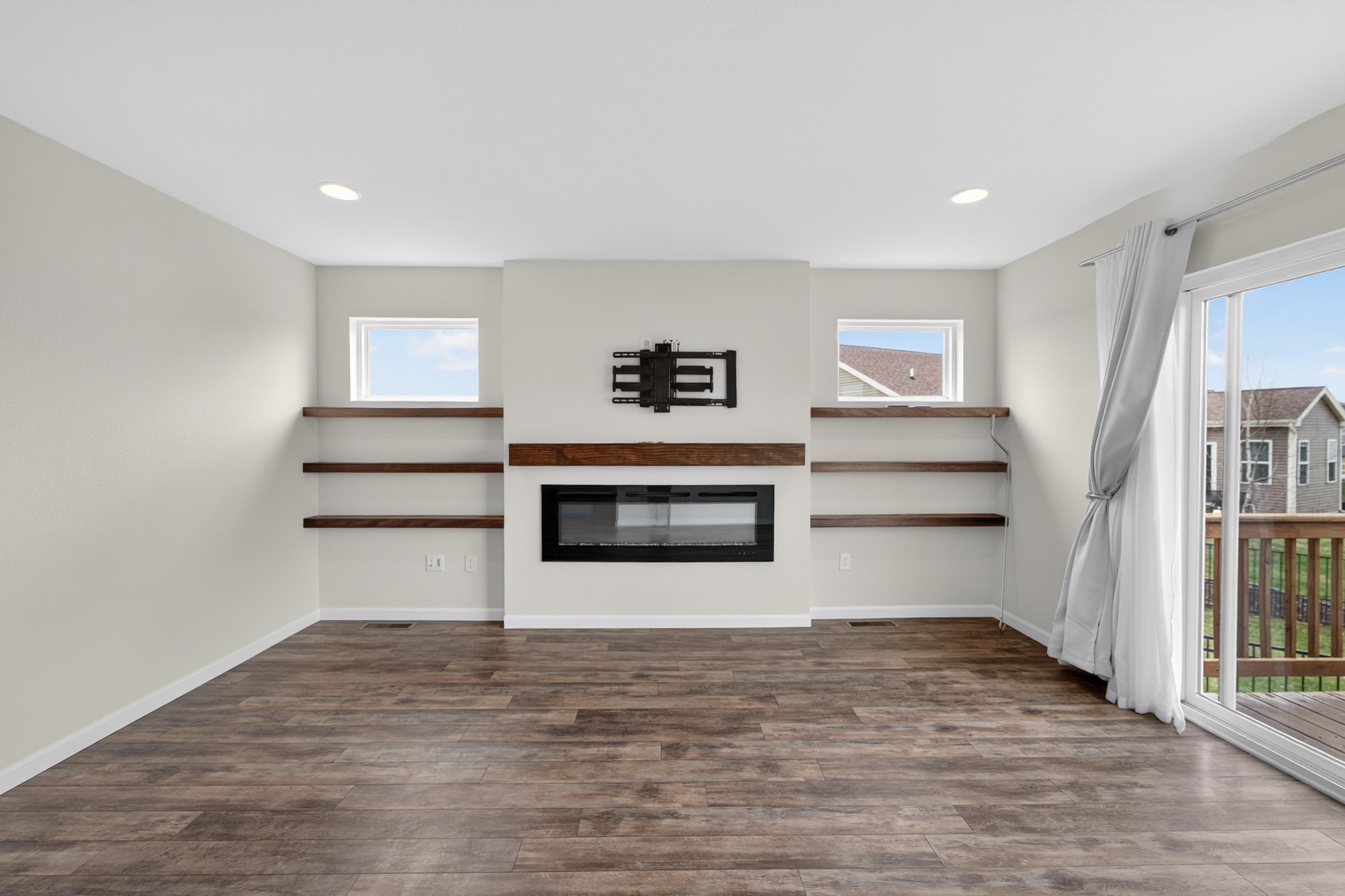 976 Griffin Way