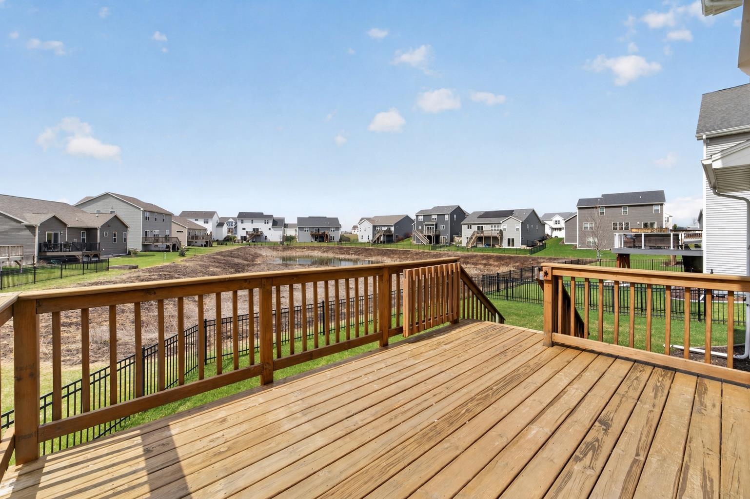976 Griffin Way