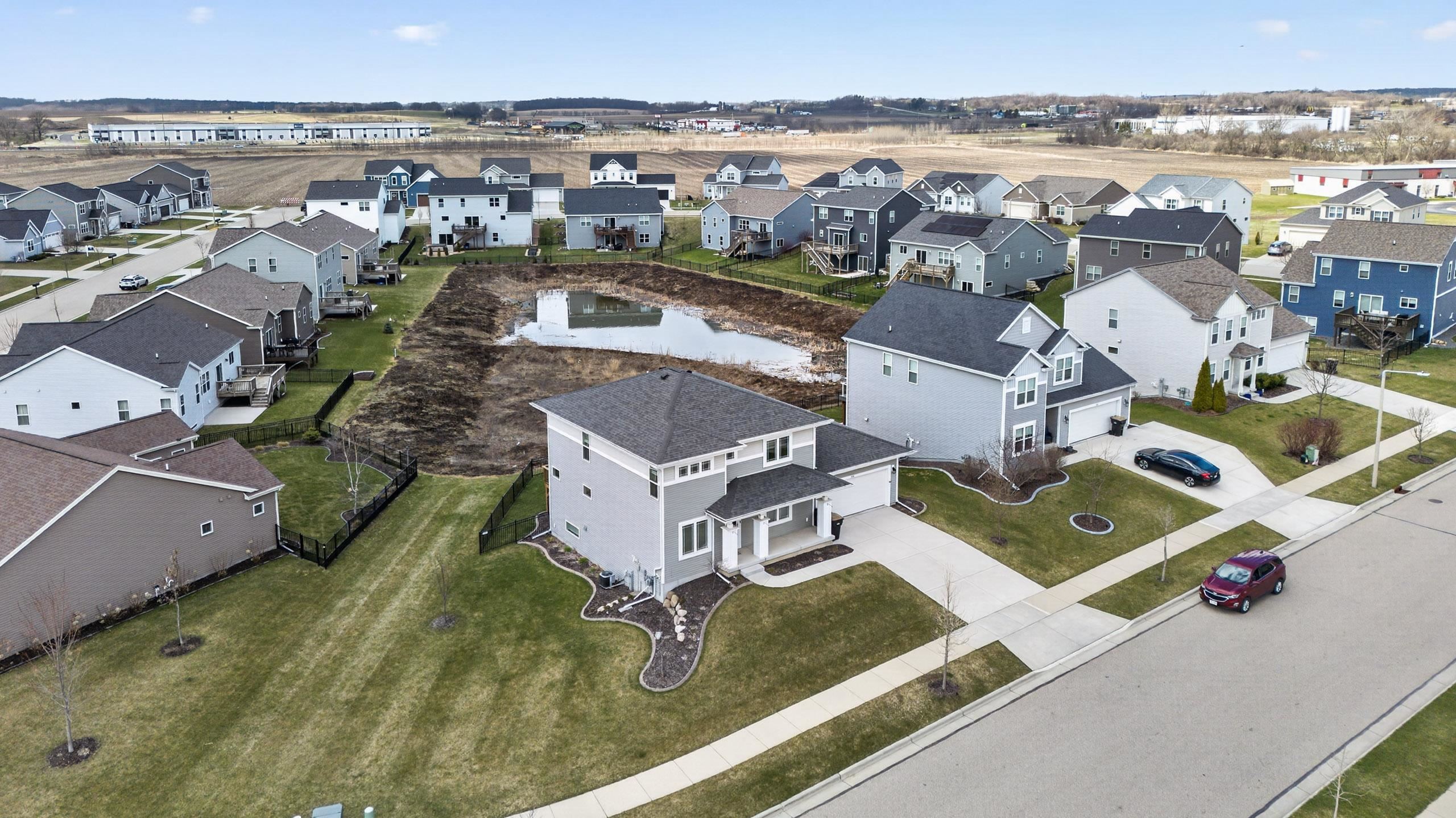 976 Griffin Way
