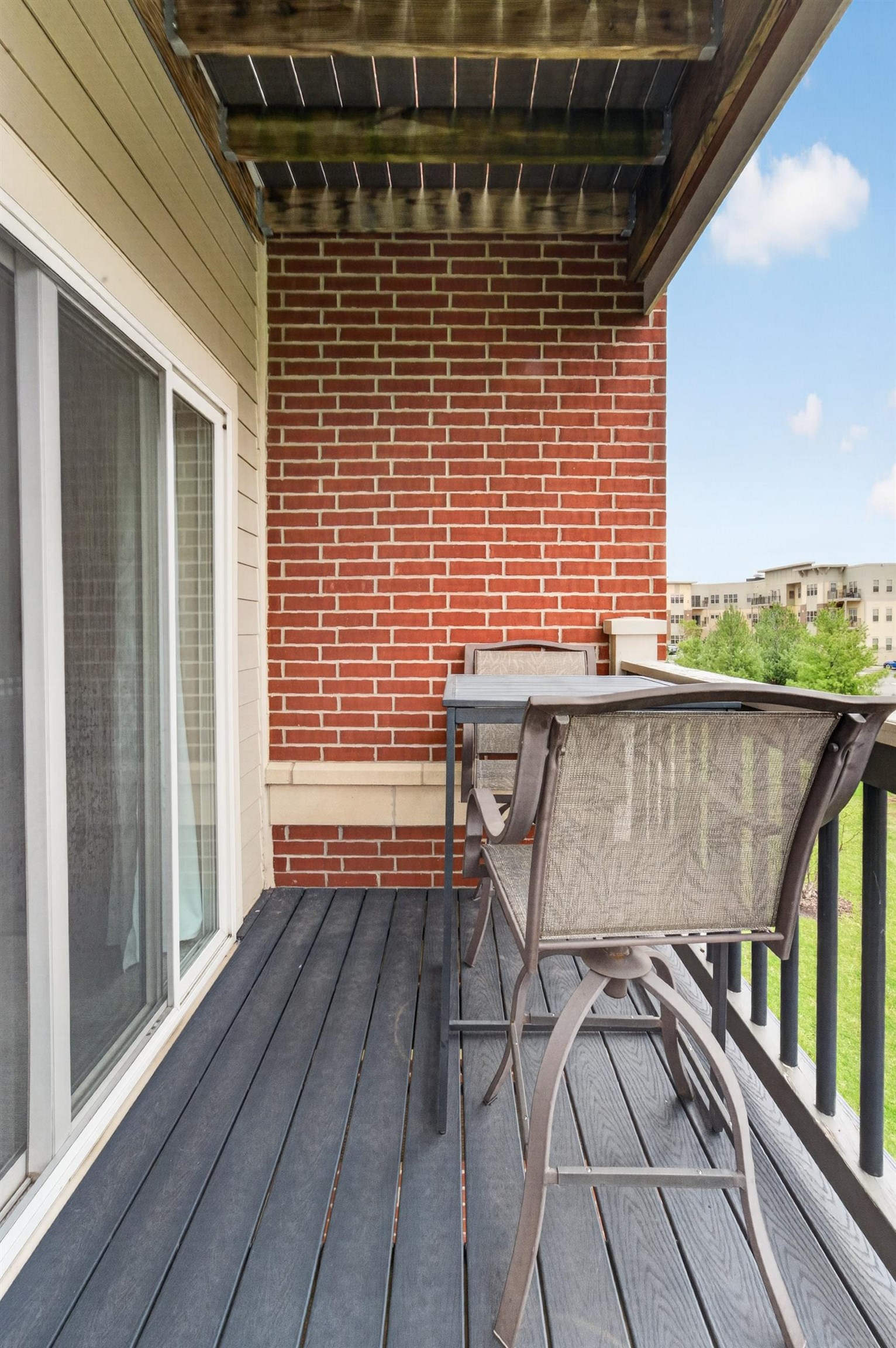 5192 Sassafras Drive 201