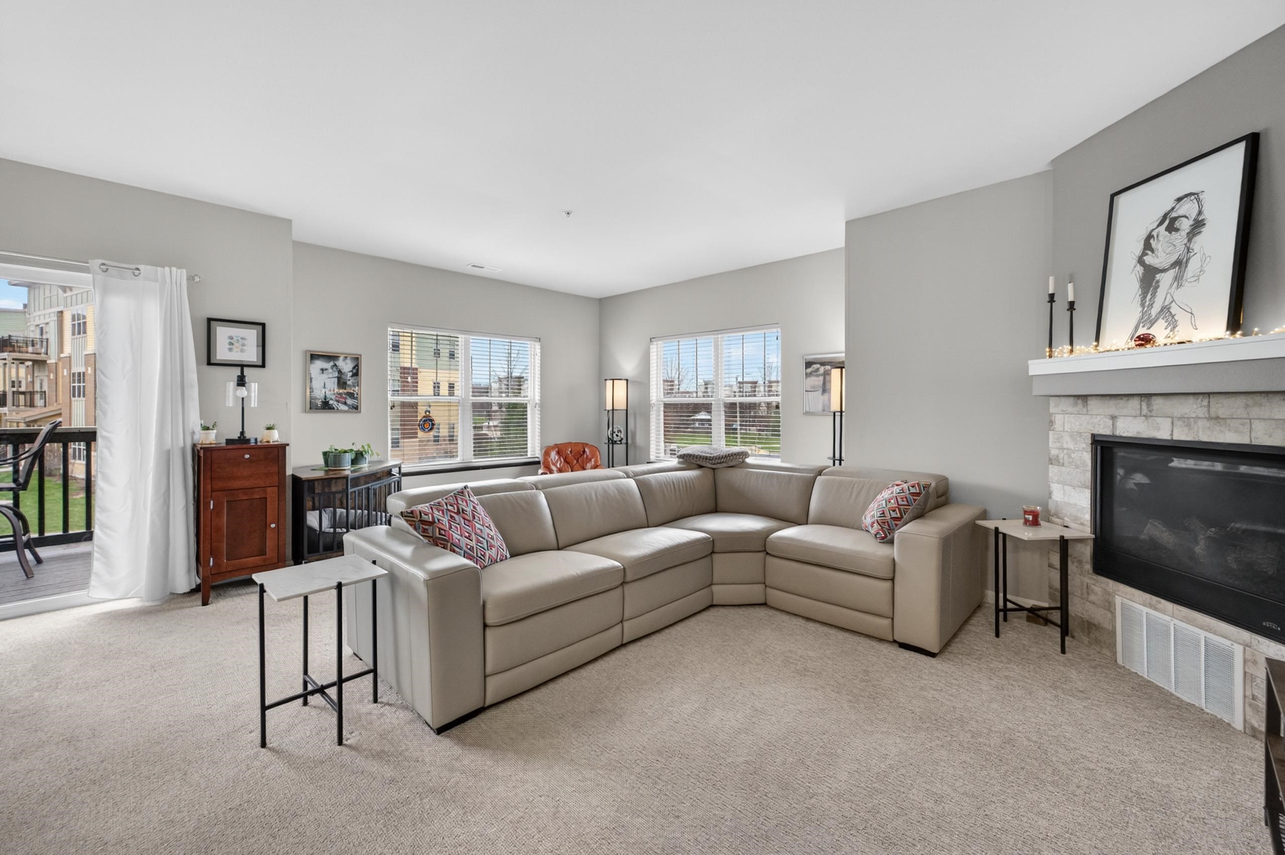 5192 Sassafras Drive 201