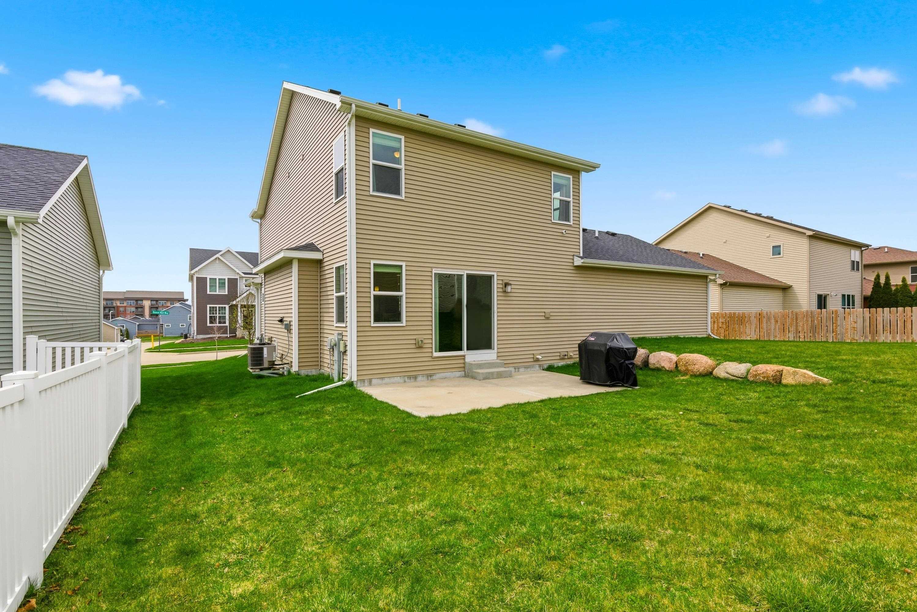 537 Roman Mist Way
