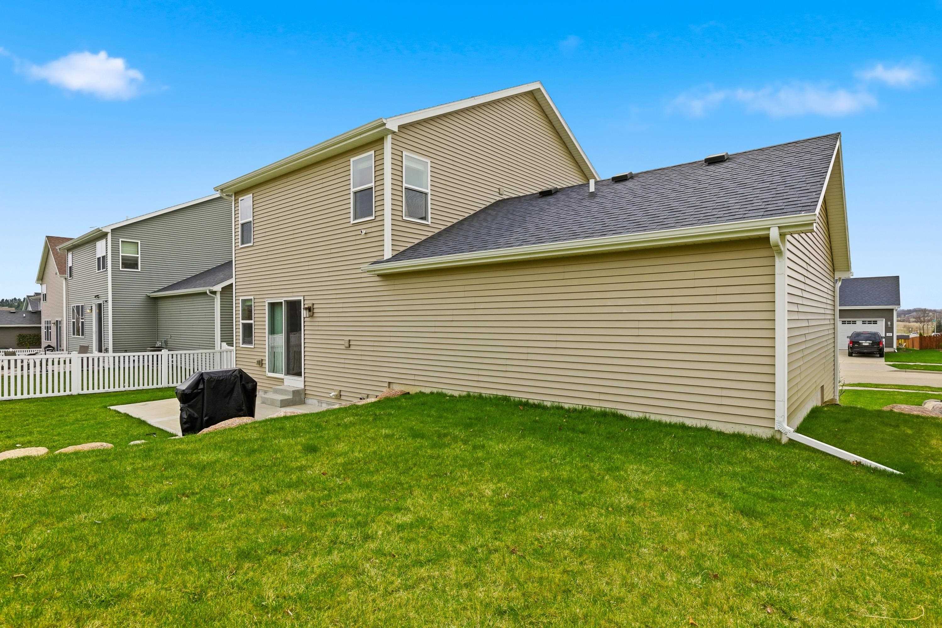 537 Roman Mist Way