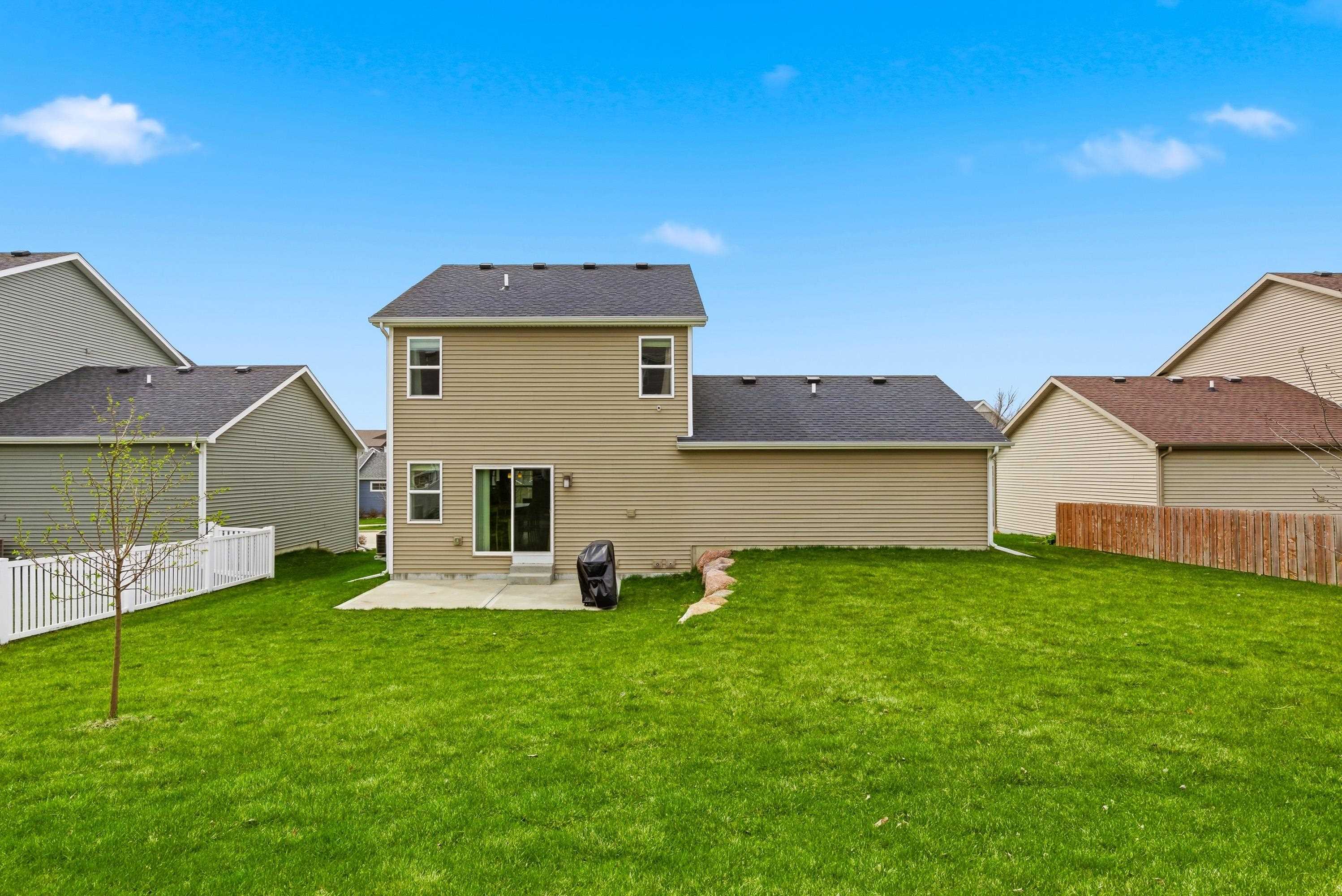 537 Roman Mist Way