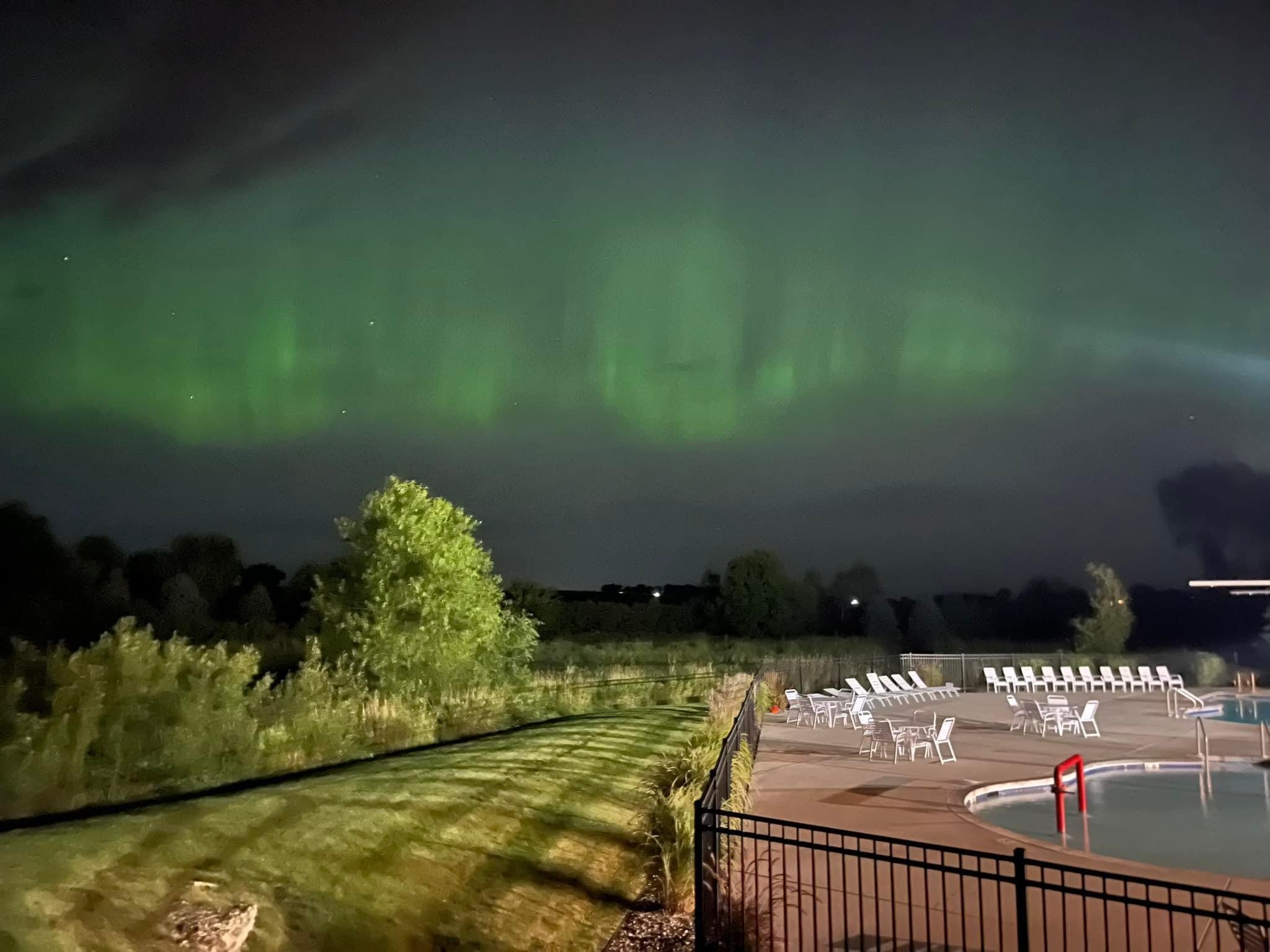 609 S Meadowbrook Lane