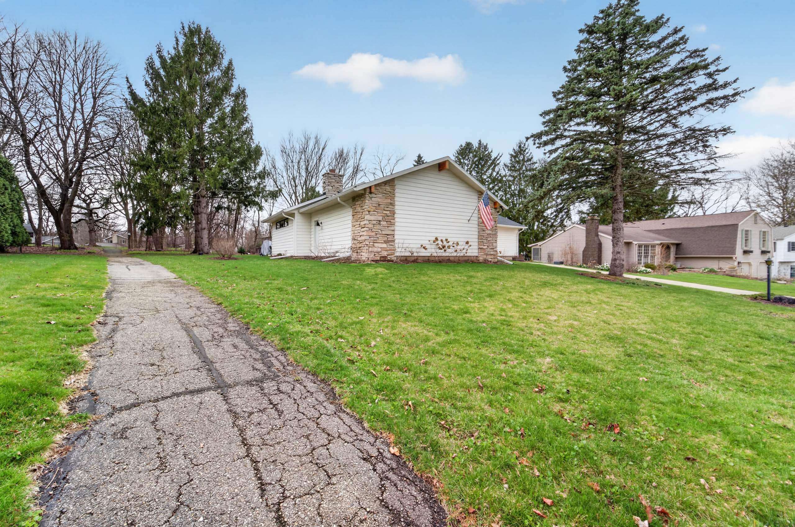 13 Oxwood Circle