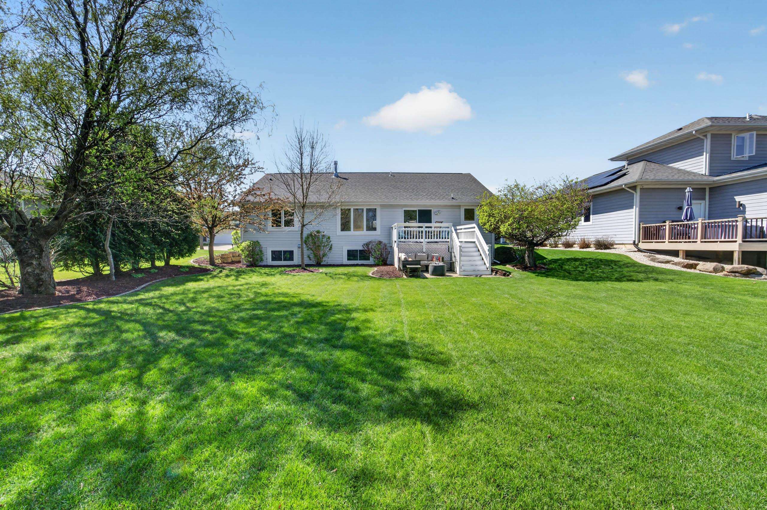 2646 Saw Tooth Drive