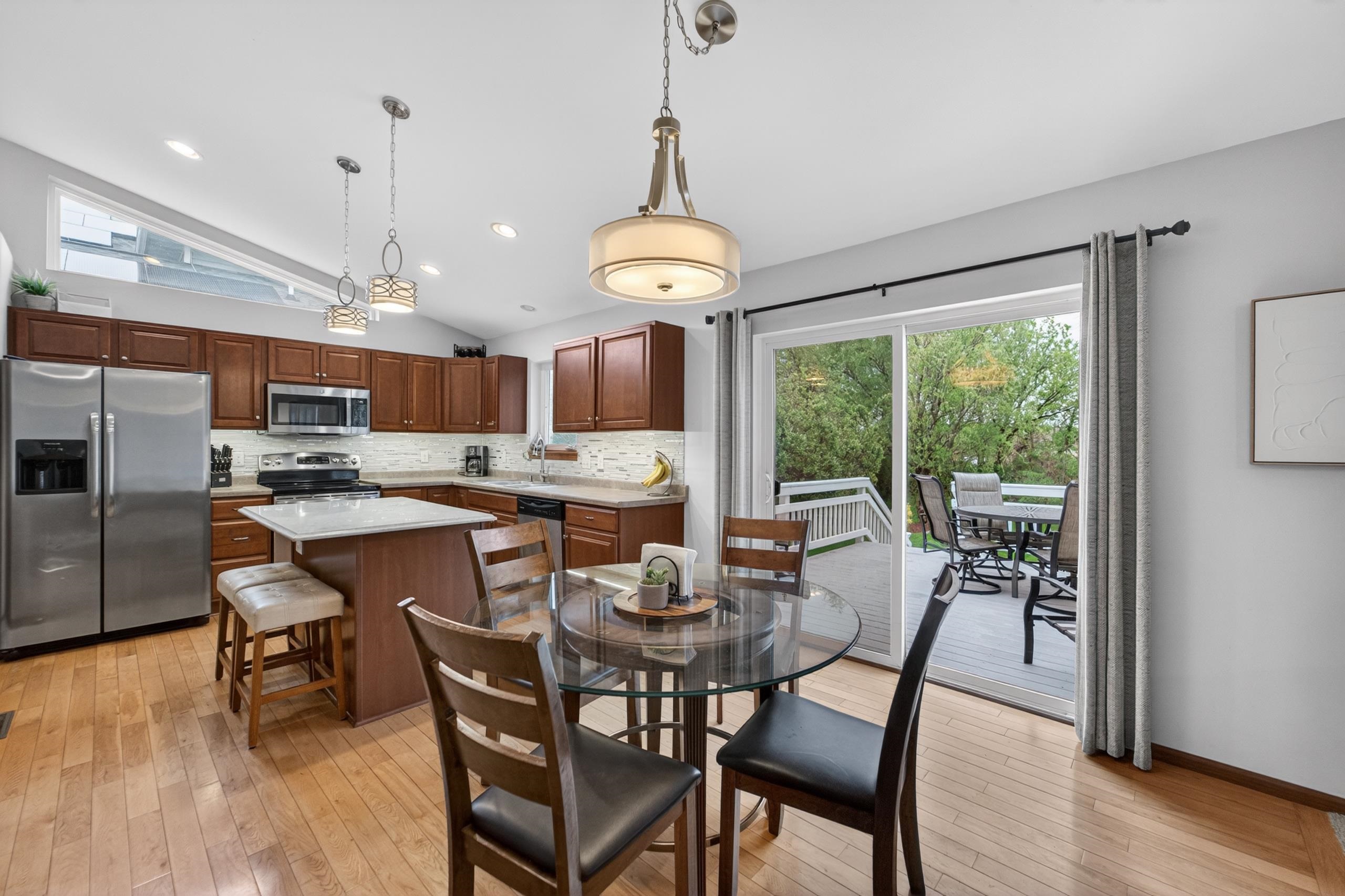 2646 Saw Tooth Drive