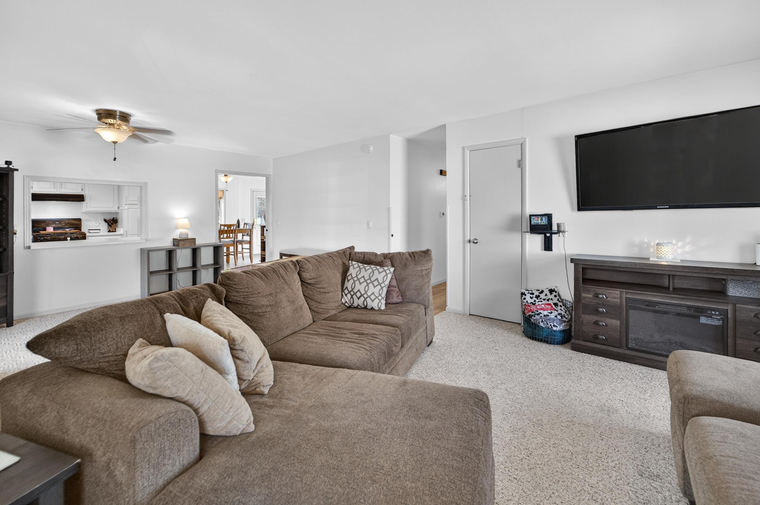 4389 Curry Lane